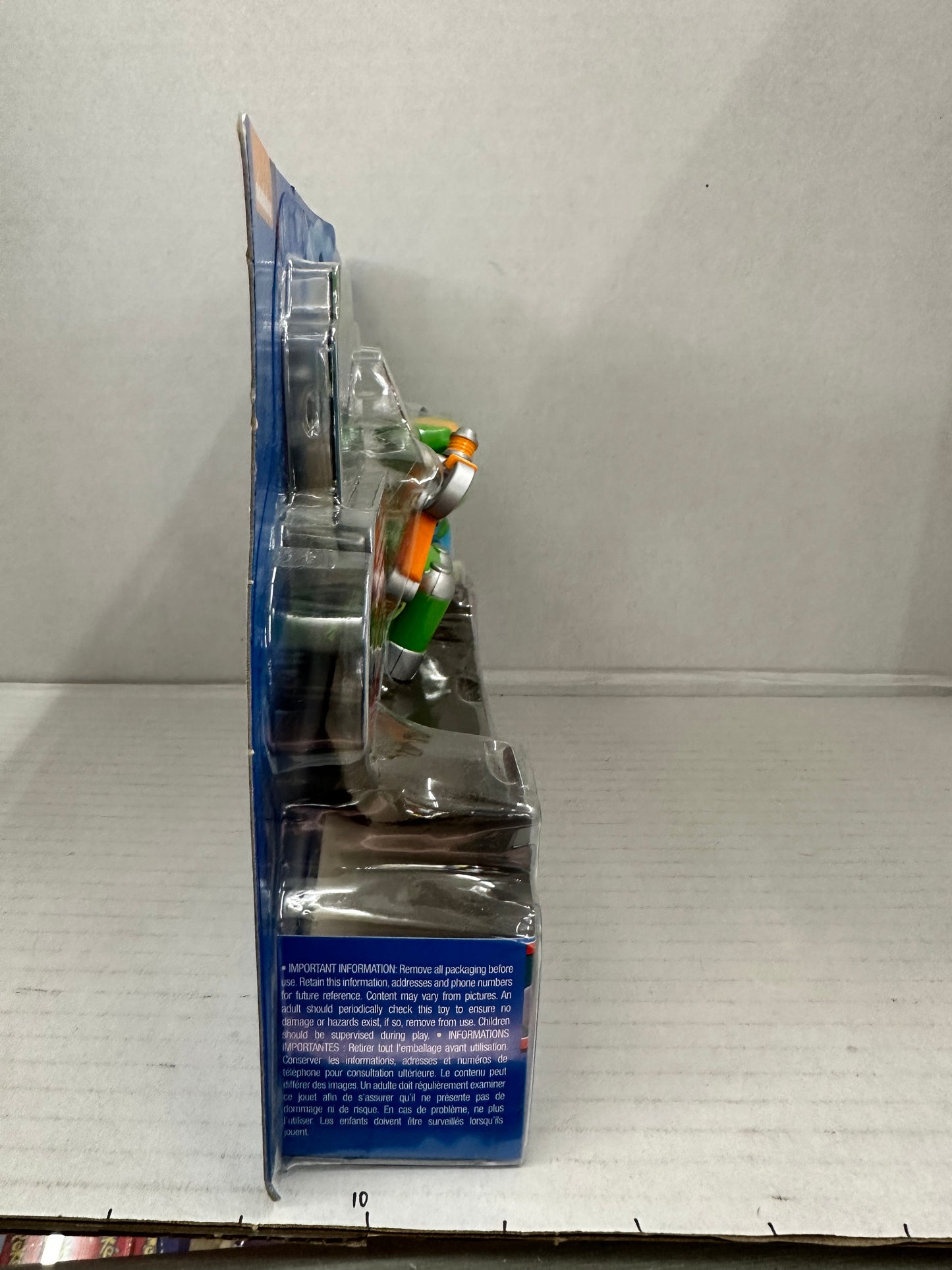 Paw Patrol Sea Patrol Light Up Rocky Action Pup Figure Scuba Under Water