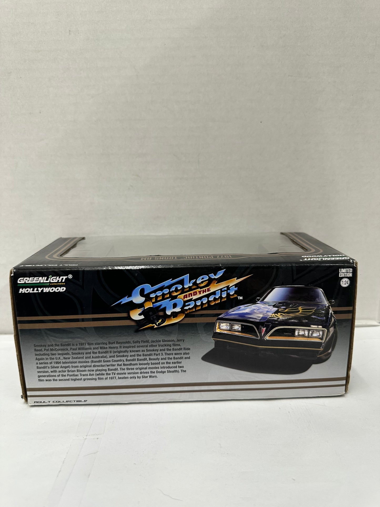 Greenlight Hollywood - 1977 Pontiac Trans AM - SMOKEY AND THE BANDIT - 1:24