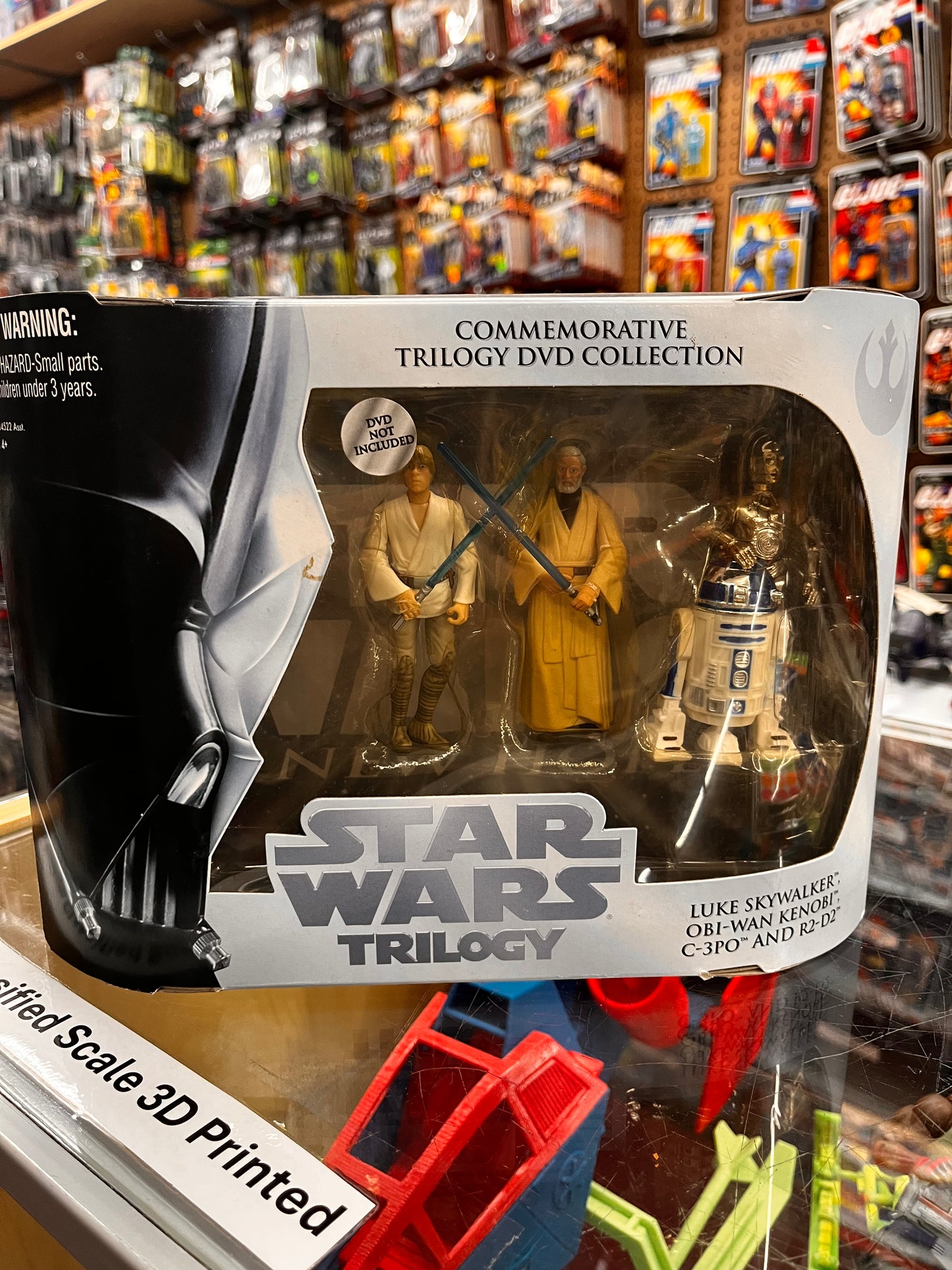 Star Wars Commemorative Trilogy- Luke Skywalker, Obi-Wan Kenobi, C-3PO R2-D2