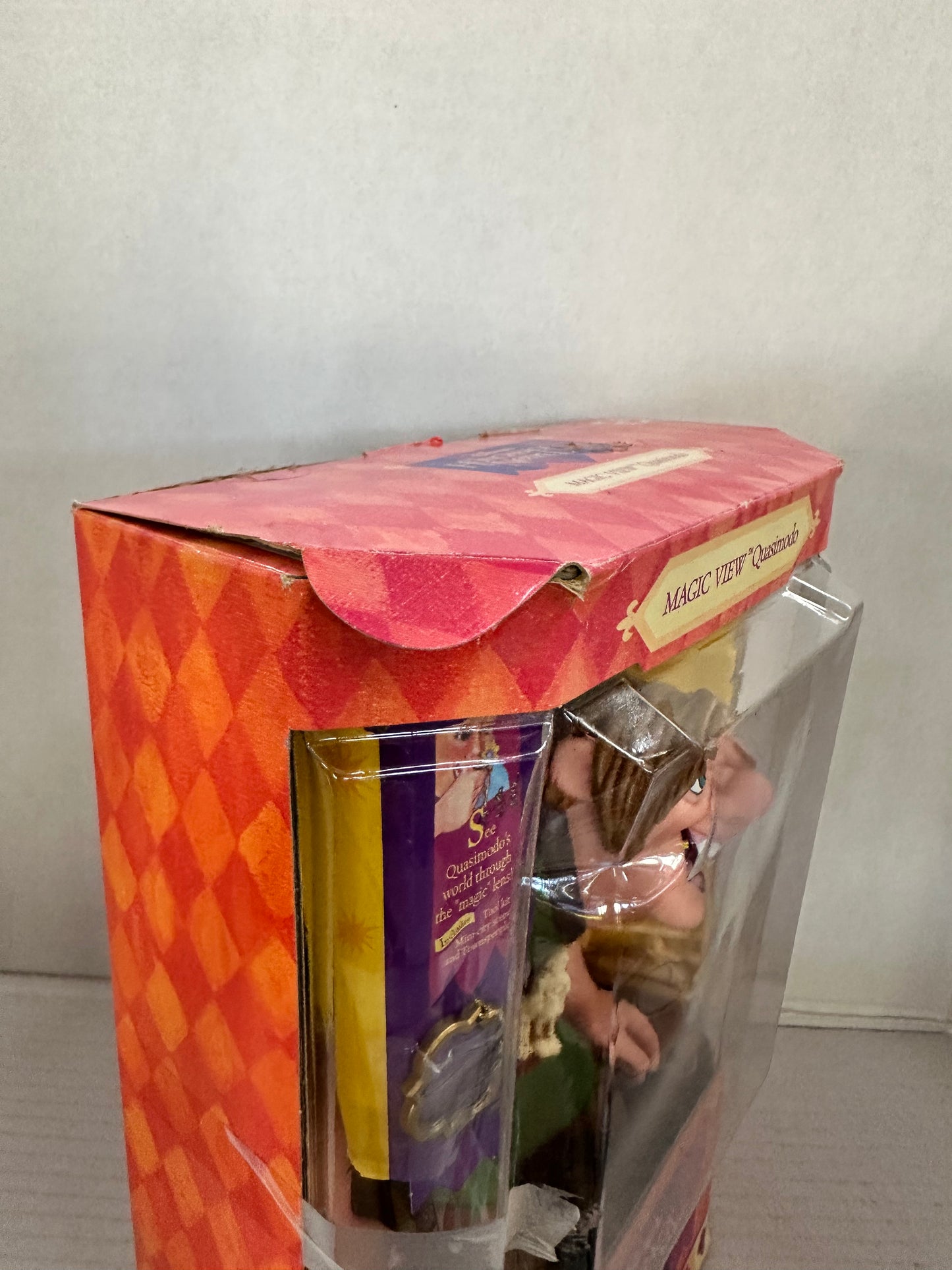 Disney The Hunchback of Notre Dame MAGIC VIEW QUASIMODO Figure