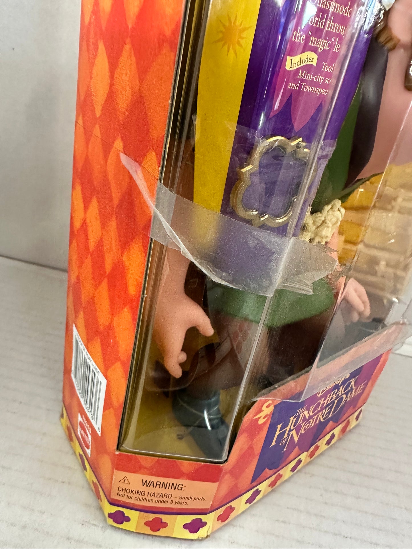 Disney The Hunchback of Notre Dame MAGIC VIEW QUASIMODO Figure