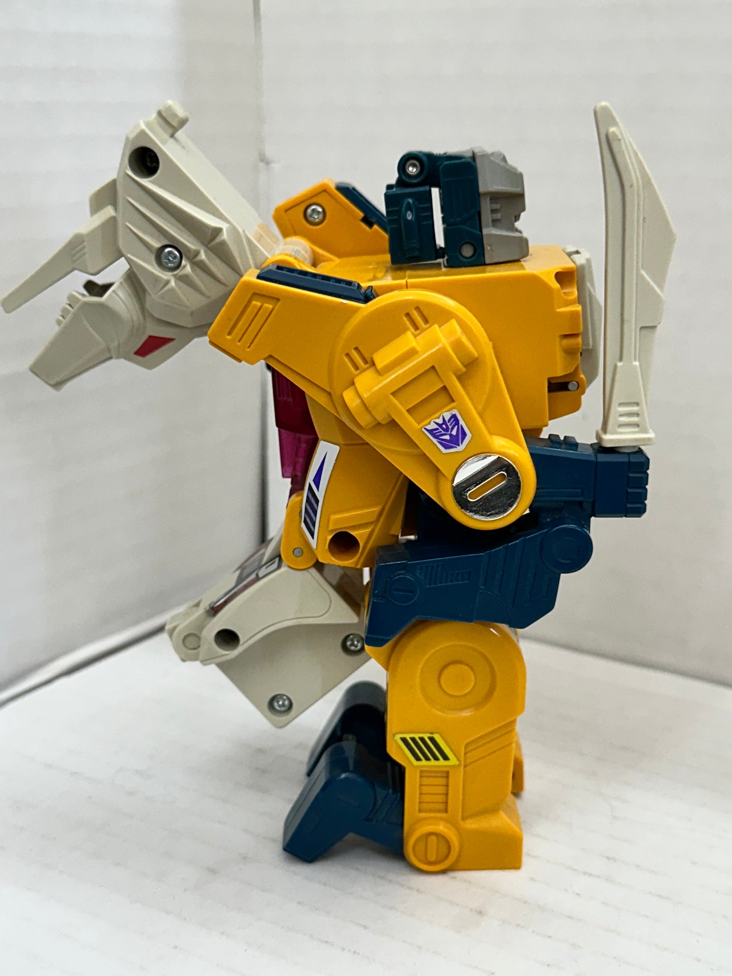 TRANSFORMERS G1 Action Figure Robot - 1987 Headmasters Weirdwolf