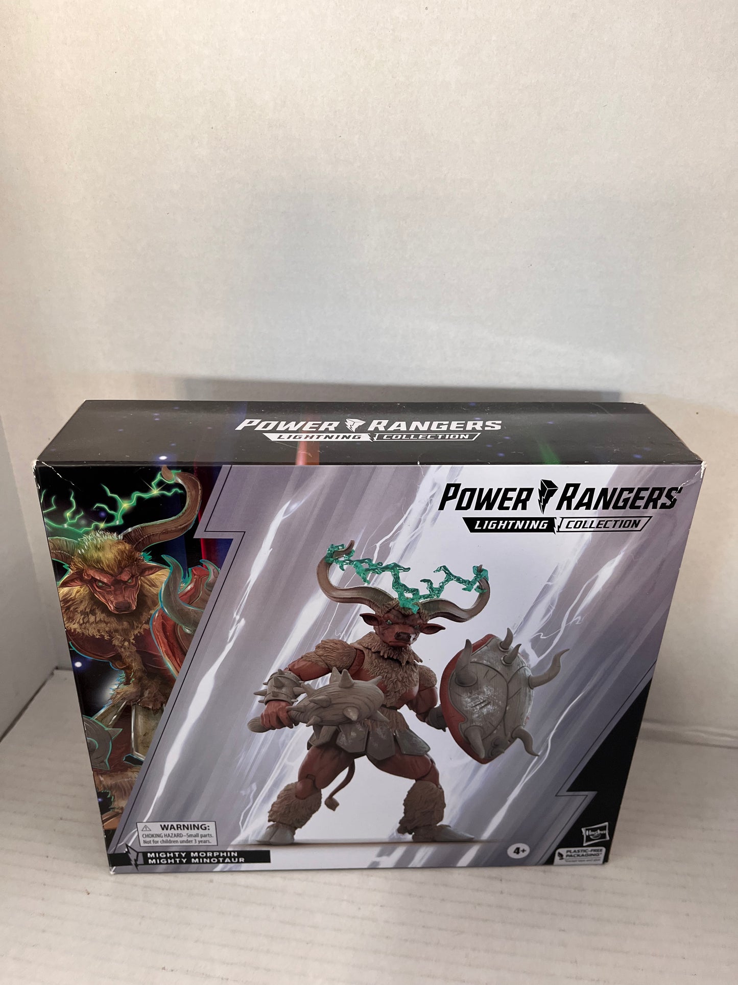 Mighty Morphin Mighty Minotaur 8" Toy Figure Power Rangers Lightning Collection
