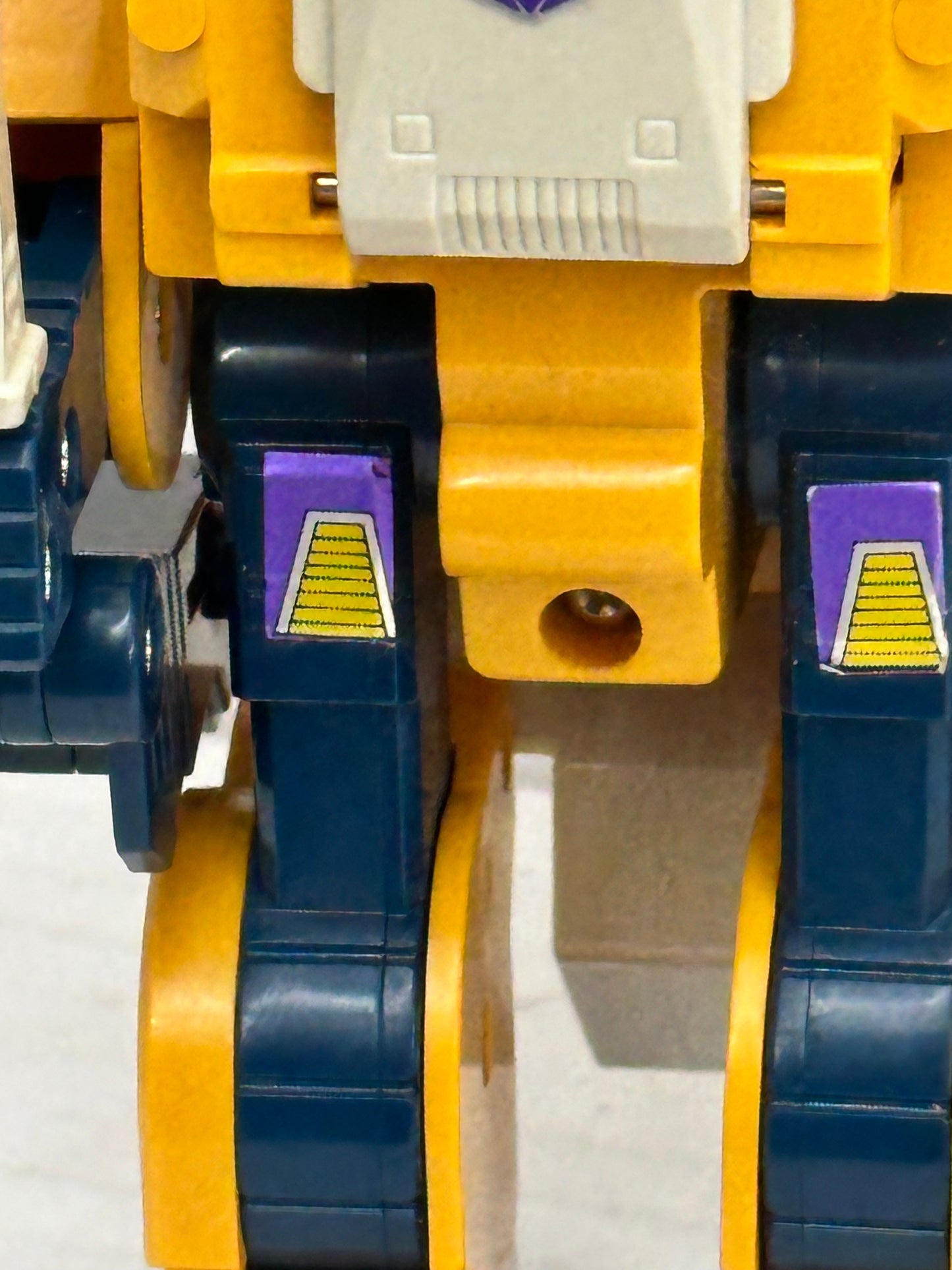 TRANSFORMERS G1 Action Figure Robot - 1987 Headmasters Weirdwolf