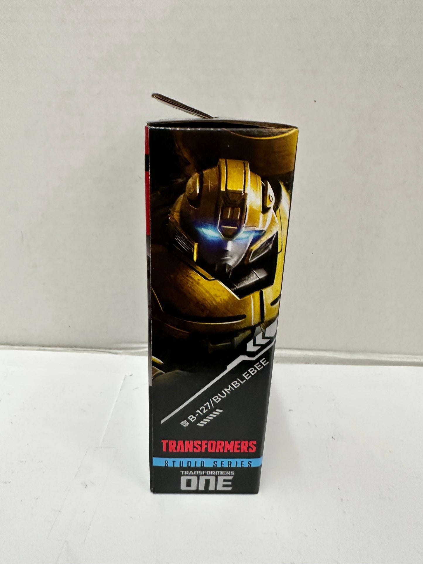 B-127 / BUMBLEBEE Transformers Studio Series Deluxe Transformers One Hasbro