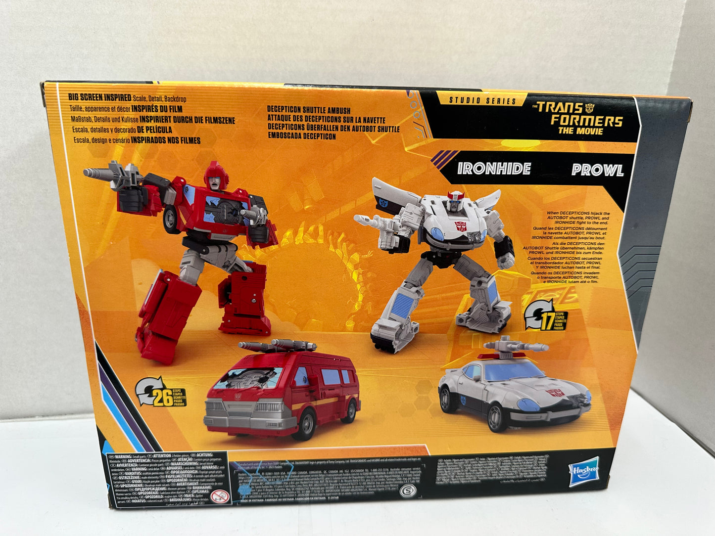 Transformers Studio Series The Movie 86 Ironhide & Prowl Buzzworthy Bumblebee
