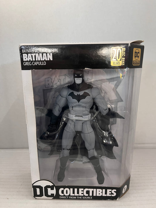 DC Collectibles Batman Black & White Action Figure: Batman by Greg Capullo