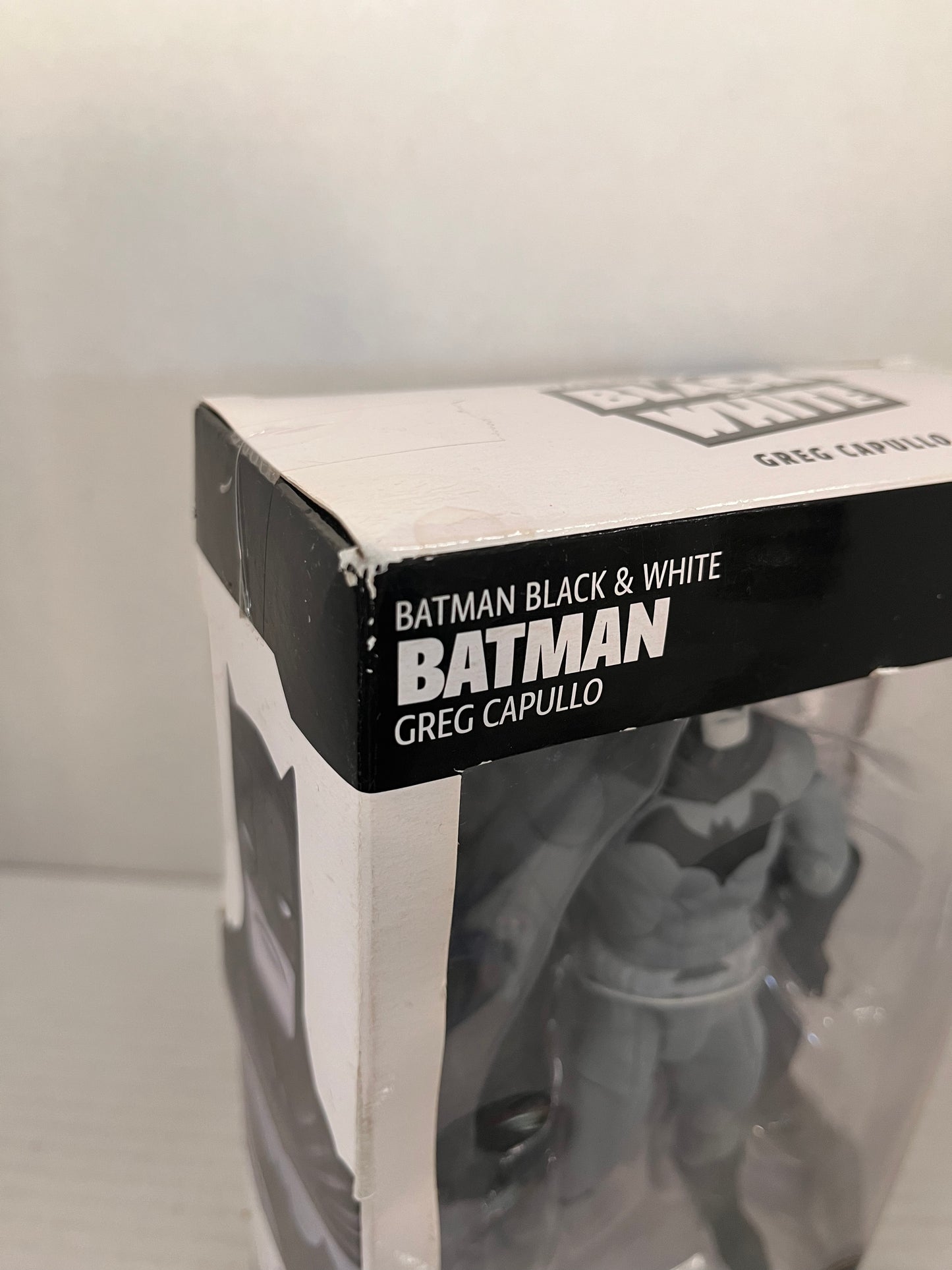 DC Collectibles Batman Black & White Action Figure: Batman by Greg Capullo