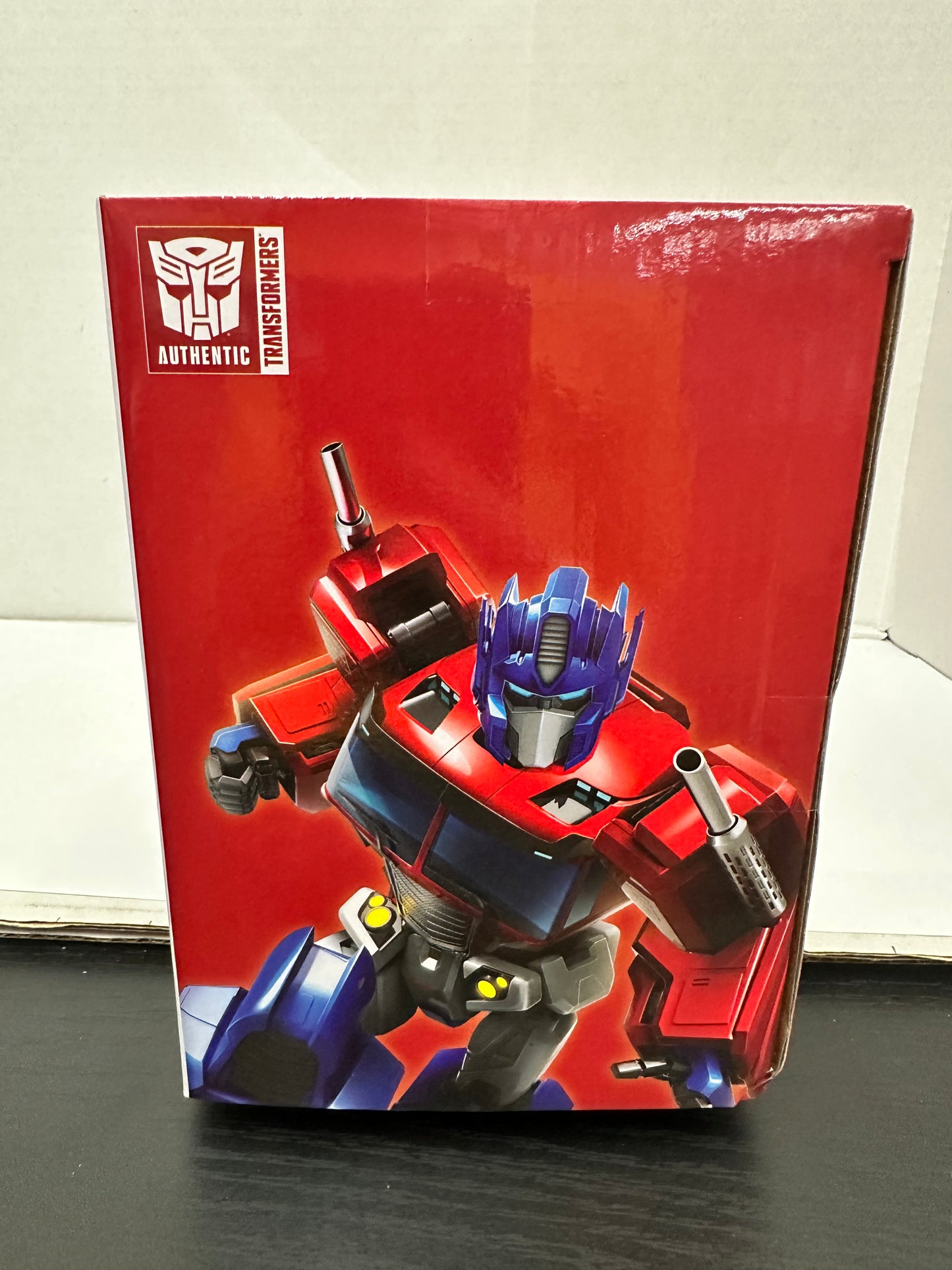 Optimus Prime Truck with Robot on Chassis from Transformers Hollywood Rides