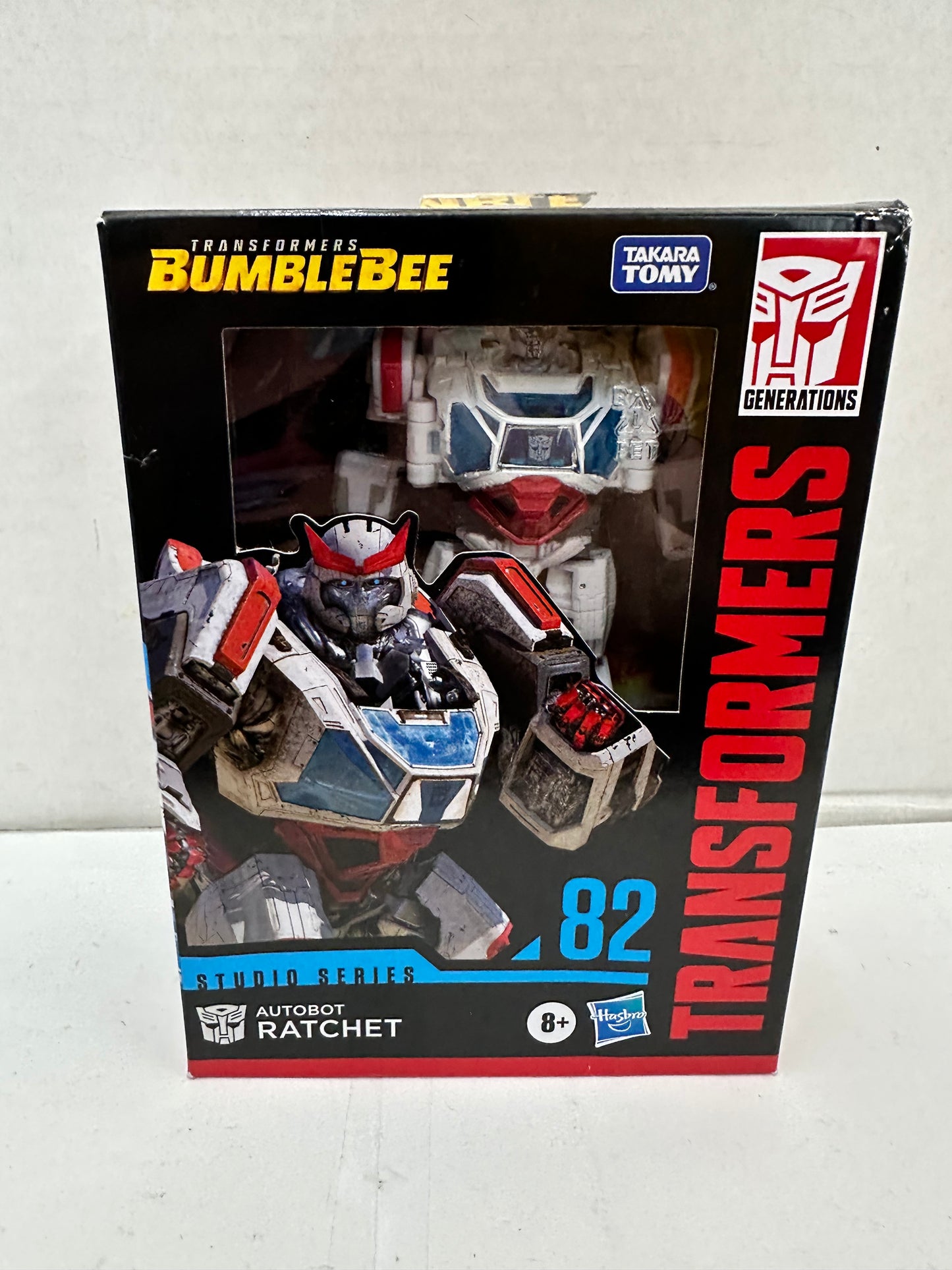Transformers Studio 82 Transformers Bumblebee Autobot Ratchet Action Figure