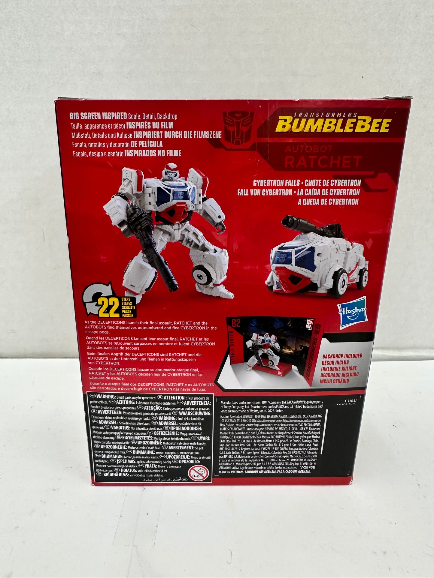 Transformers Studio 82 Transformers Bumblebee Autobot Ratchet Action Figure