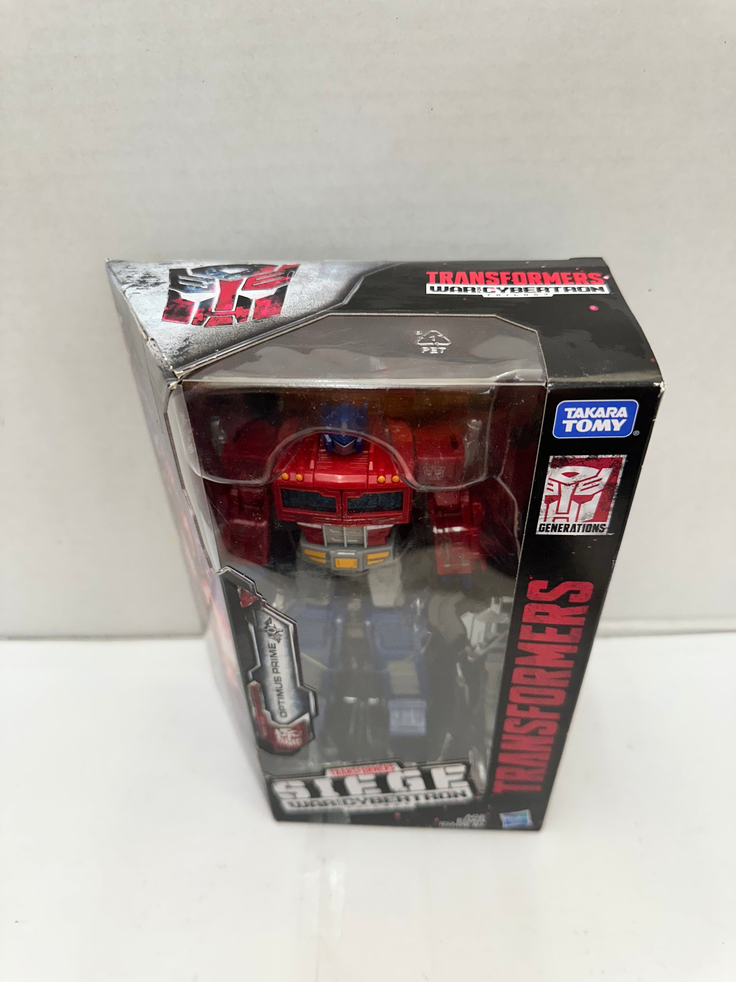Transformers Generations War for Cybertron: Siege Voyager Class Optimus Prime