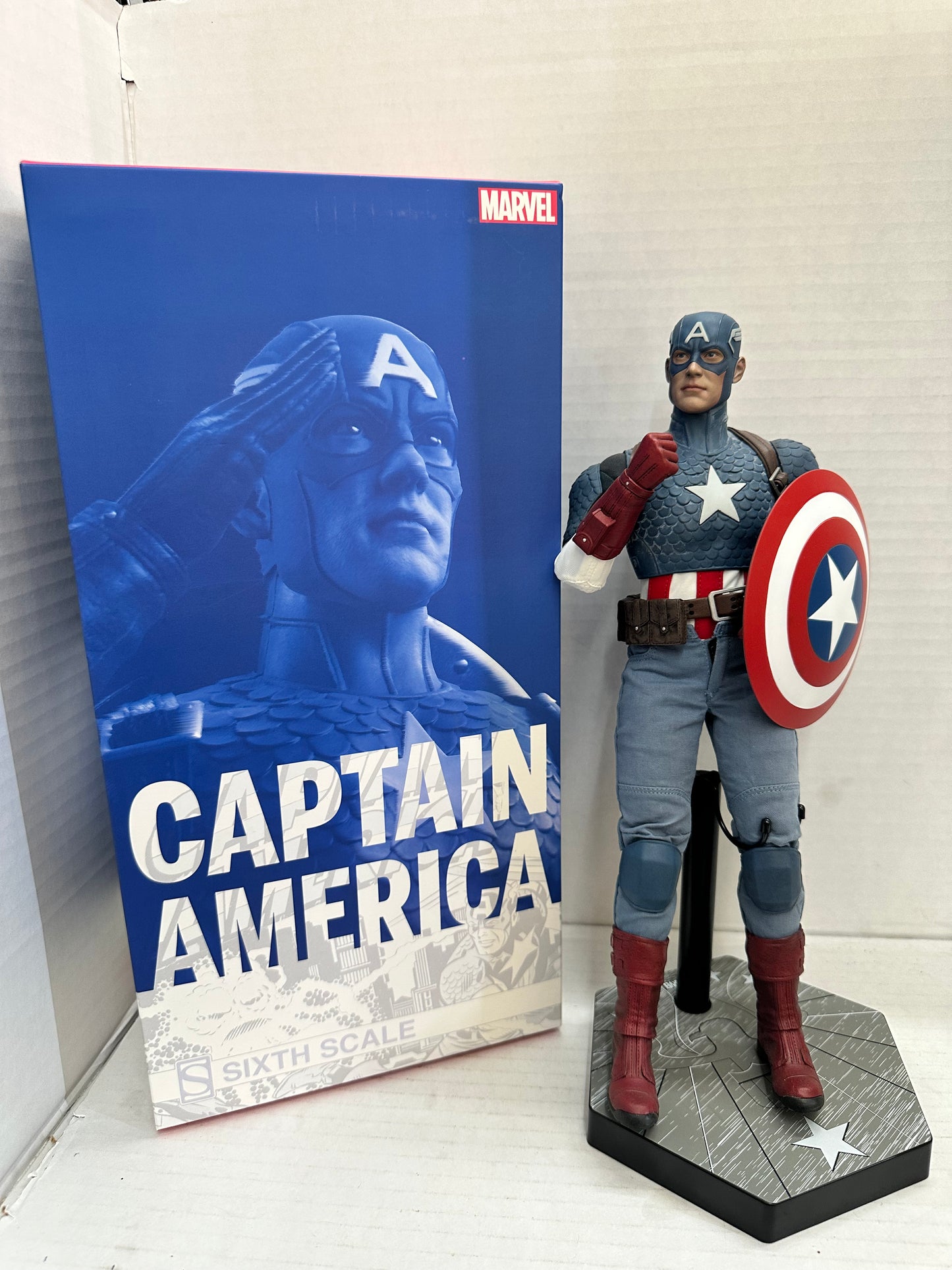 Captain America 1:6 scale Sideshow no. 100171