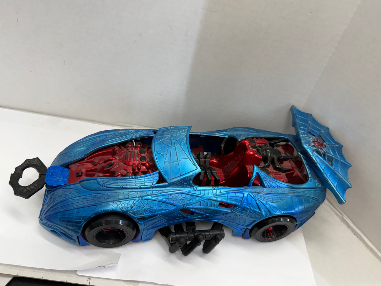 SPIDER-MAN CAR 16" WITH POP OUT SPIDER LEGS & CLAW / TOY BIZ / MARVEL 2003