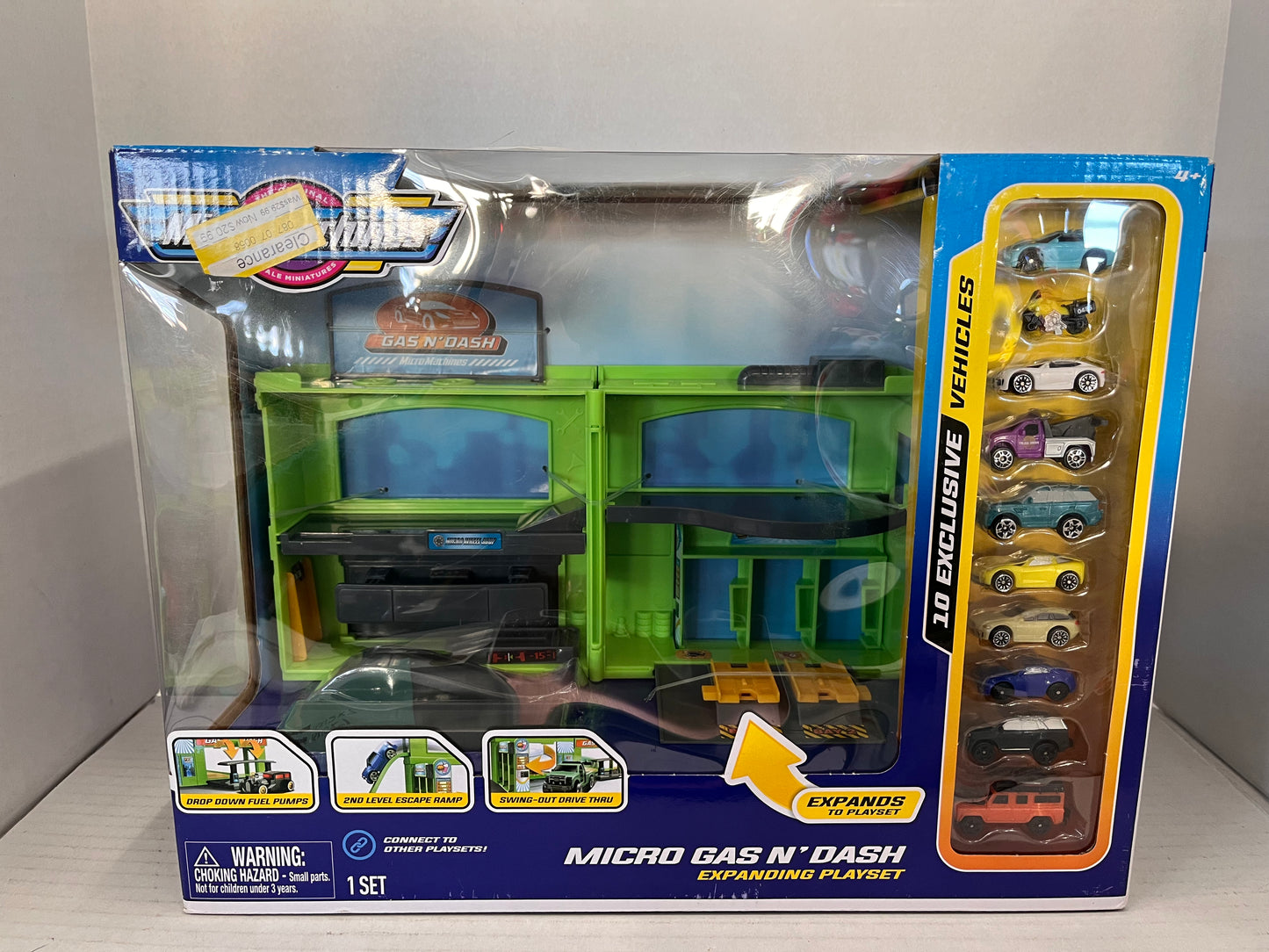 MicroMachine Gas N' Dash Expanding Play Set (10 Exclusive Vehicles)