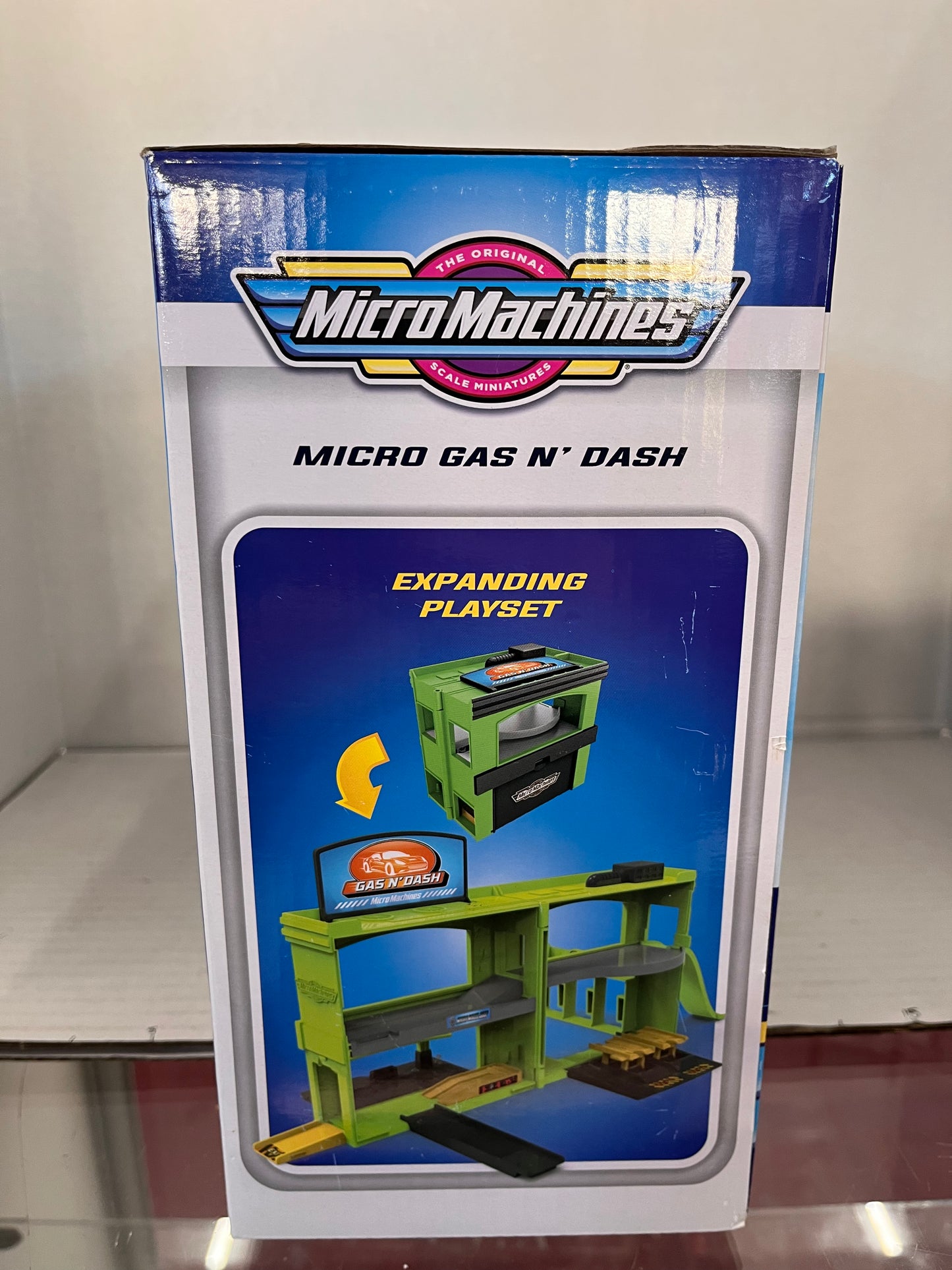 MicroMachine Gas N' Dash Expanding Play Set (10 Exclusive Vehicles)