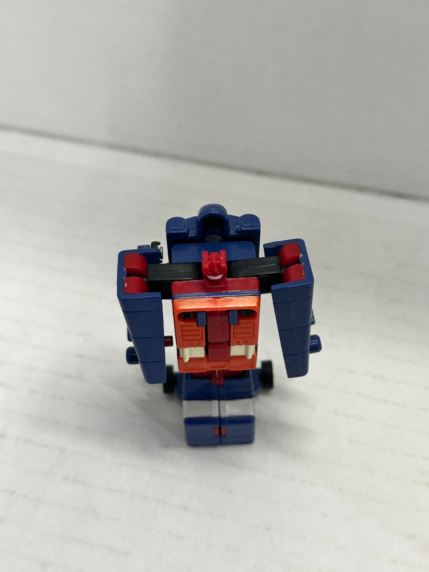 Transformers Robots in Disguise Ruination Combiner Commando Ro-Tor 2001