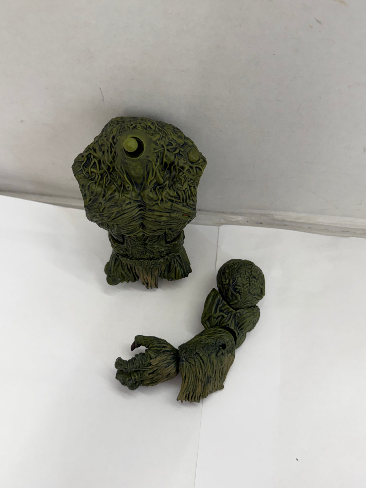 Marvel Legends Man Thing BAF Torso & Left Arm Action Figure Parts