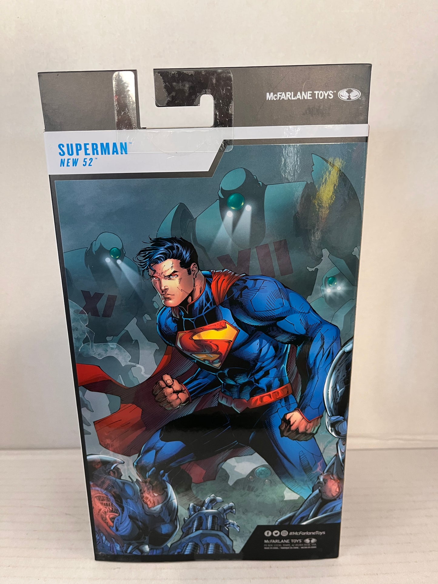 McFarlane DC Multiverse (New 52) Superman 7" Action Figure Gold Label