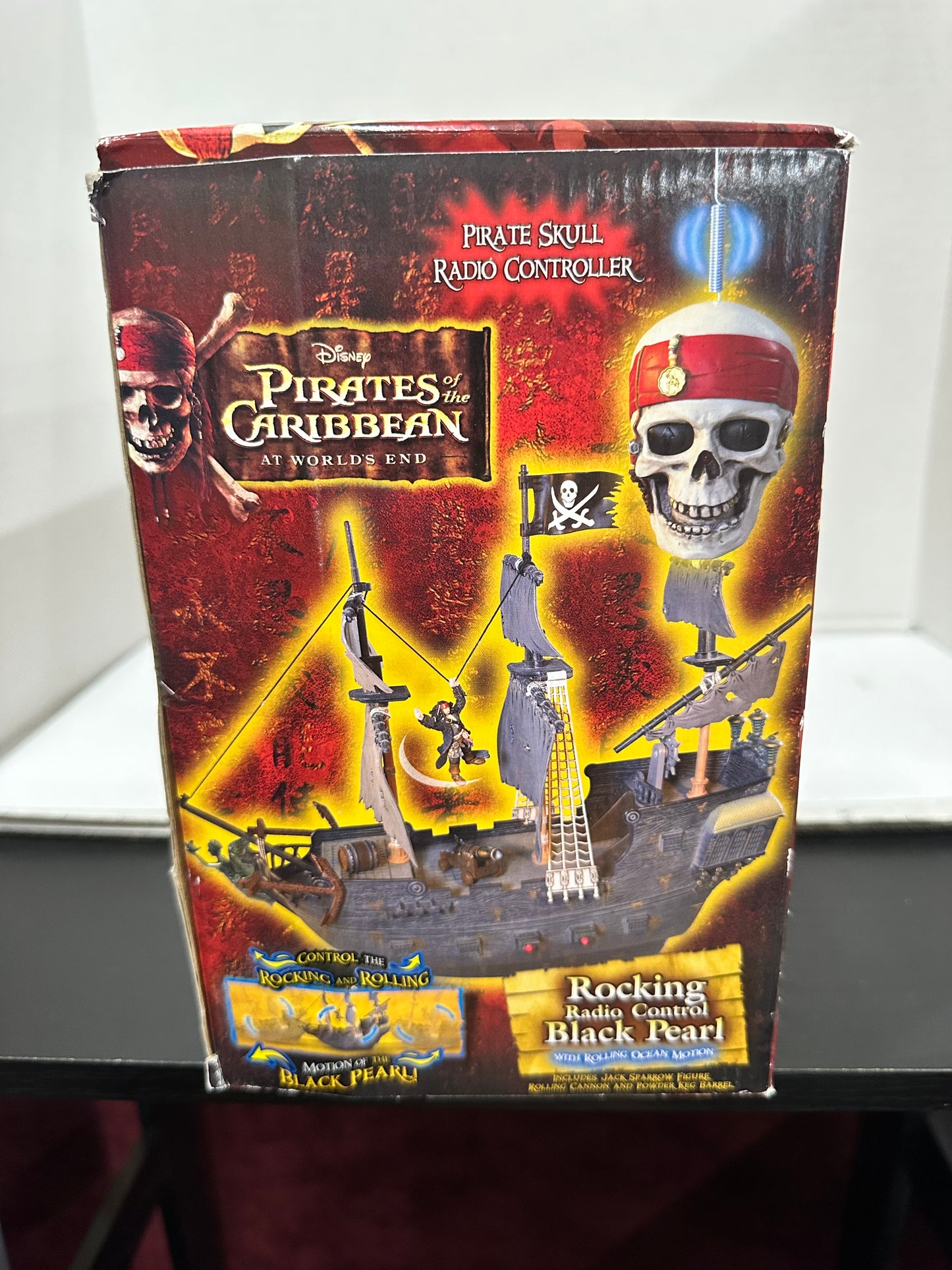 Zizzle Pirates of the Caribbean Toys Rocking Radio Control Black Pearl