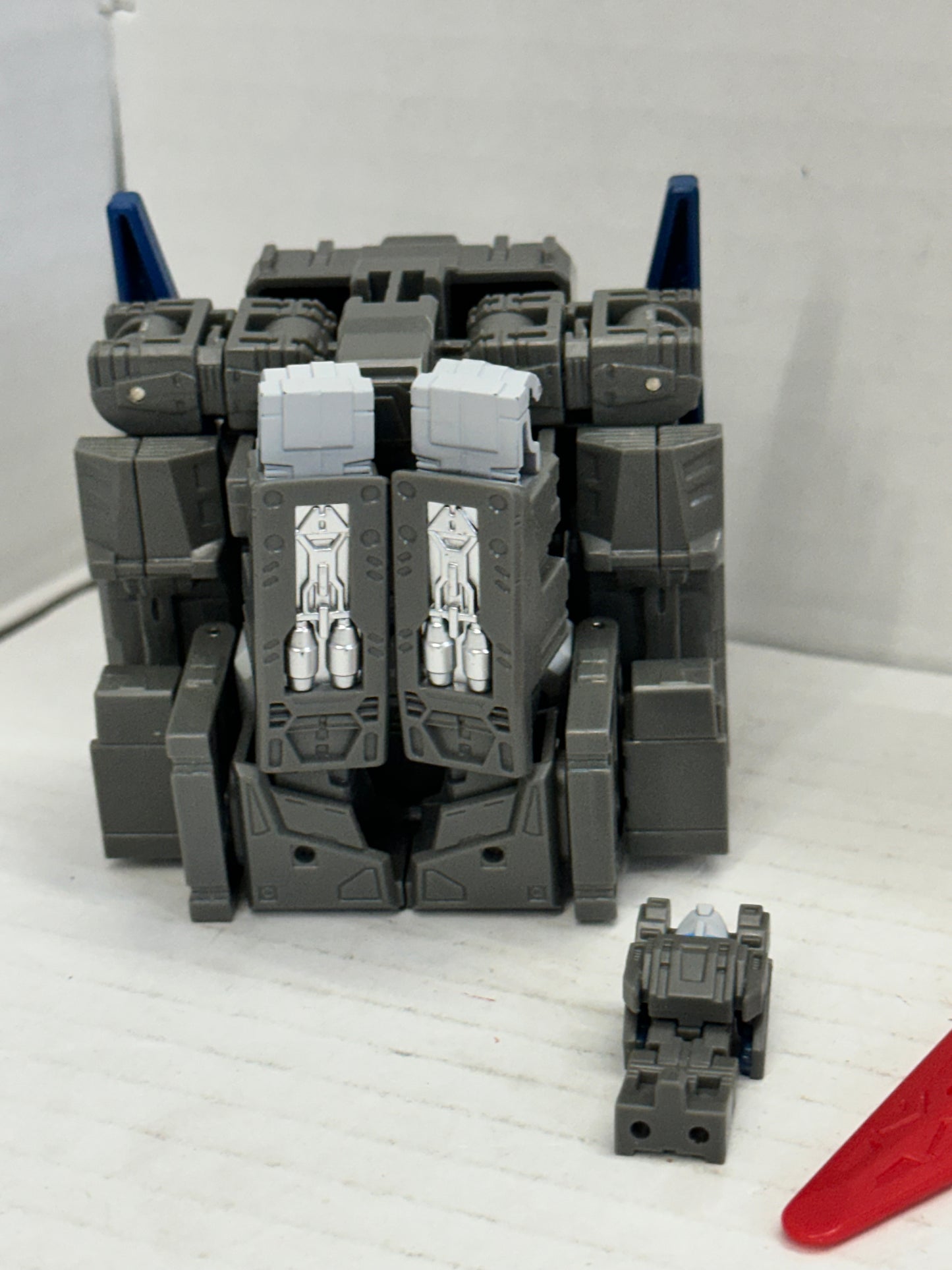 Transformers LG31 FORTRESS MAXIMUS KO Autobot LEGENDS Headmasters CEREBROS #2