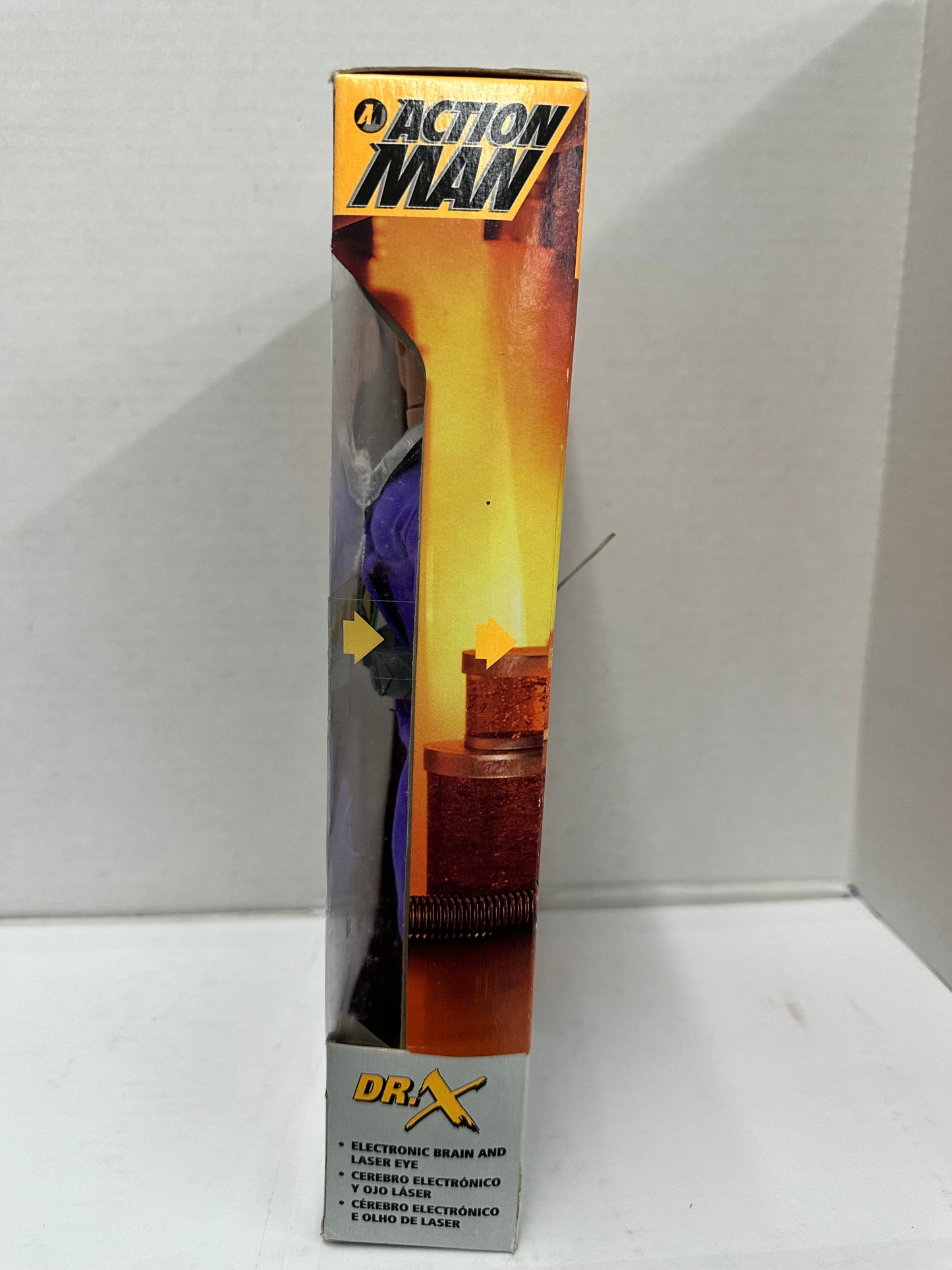 1995 DR. X Action Man Action Figure w/ Electronic Brain & Laser Eye Kenner