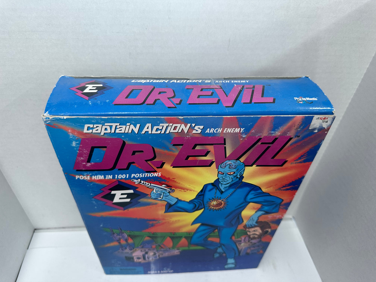 1998 DR. EVIL Captain Action Arch Enemy Villain Series Playing Mantis 12" Figure