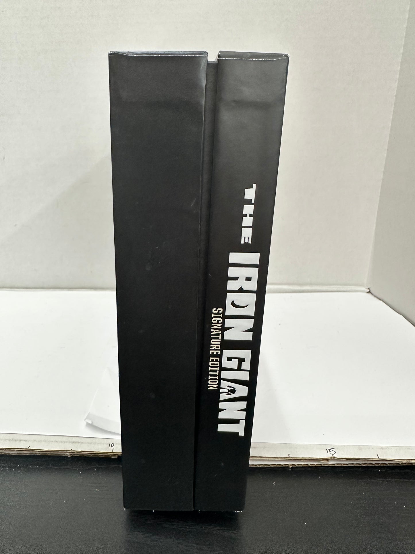 THE IRON GIANT Ultimate Limited Signature Collector's Edition Blu-Ray