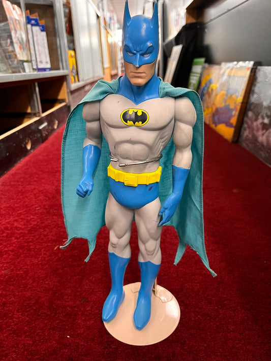 Vintage 1988 DC Comics 15” Batman With Cape Action Figure