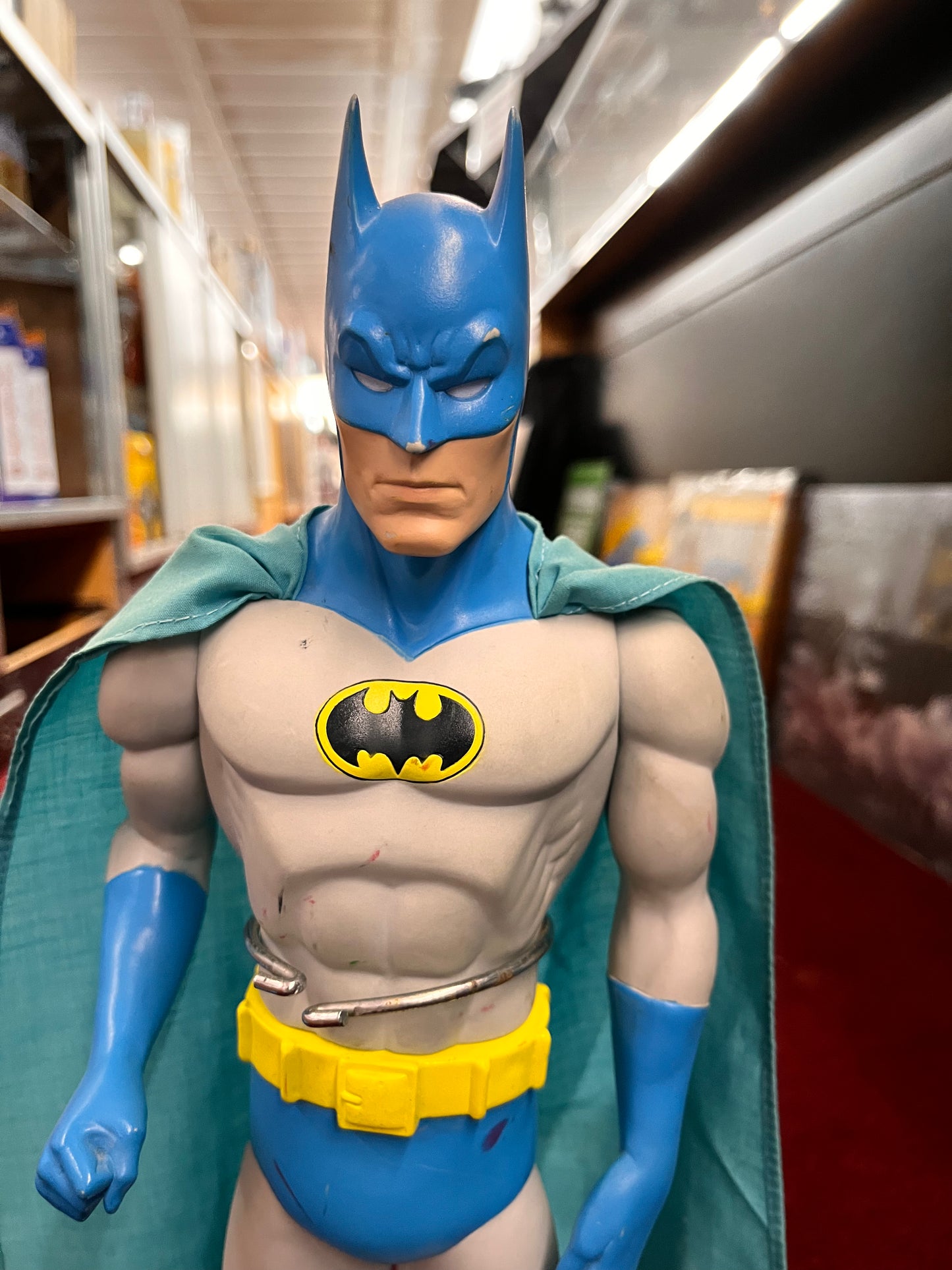 Vintage 1988 DC Comics 15” Batman With Cape Action Figure