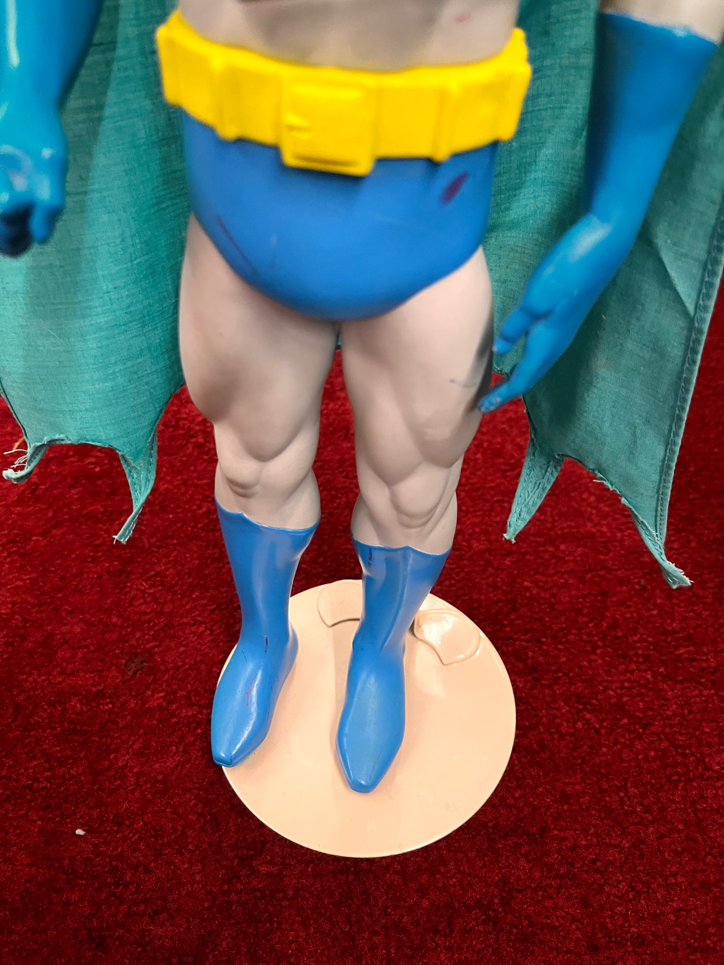 Vintage 1988 DC Comics 15” Batman With Cape Action Figure