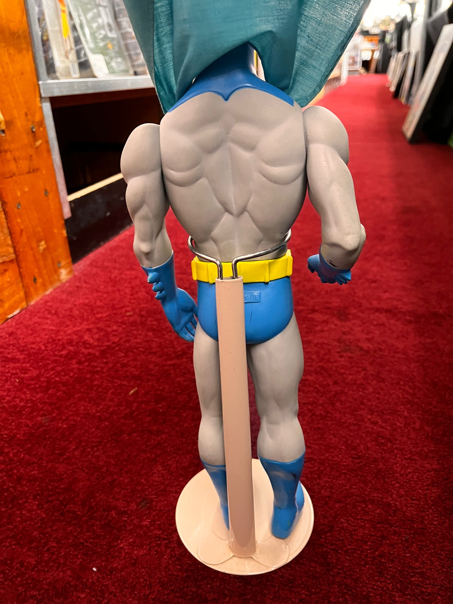 Vintage 1988 DC Comics 15” Batman With Cape Action Figure