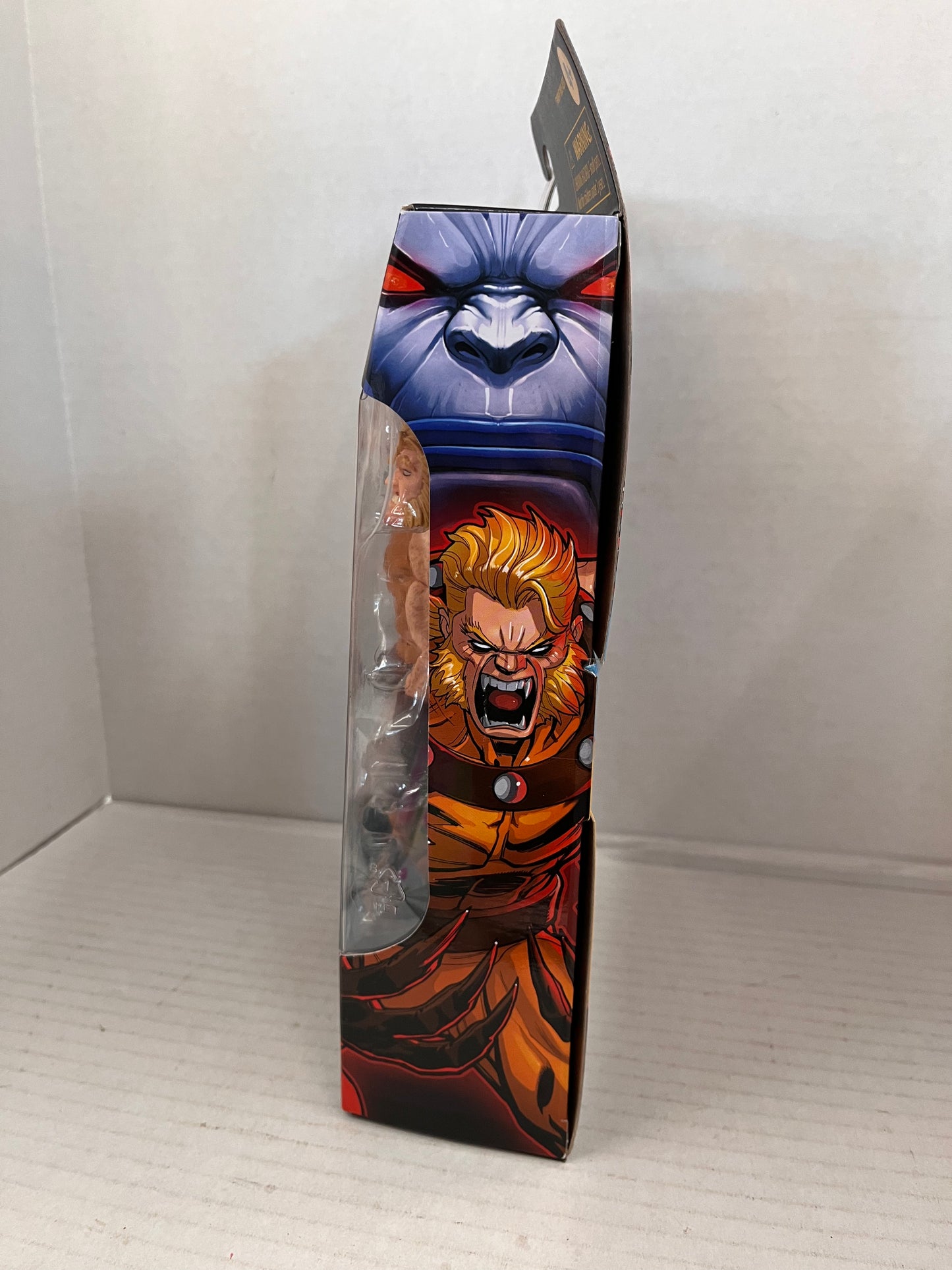 Hasbro Marvel Legends Sabretooth 6'' Figure