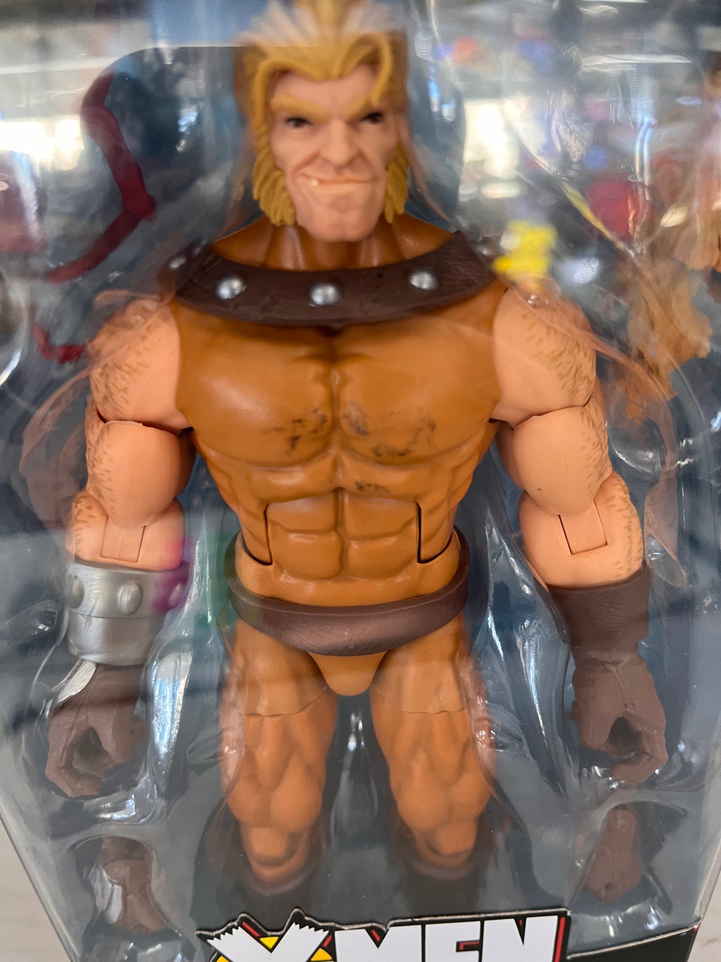 Hasbro Marvel Legends Sabretooth 6'' Figure