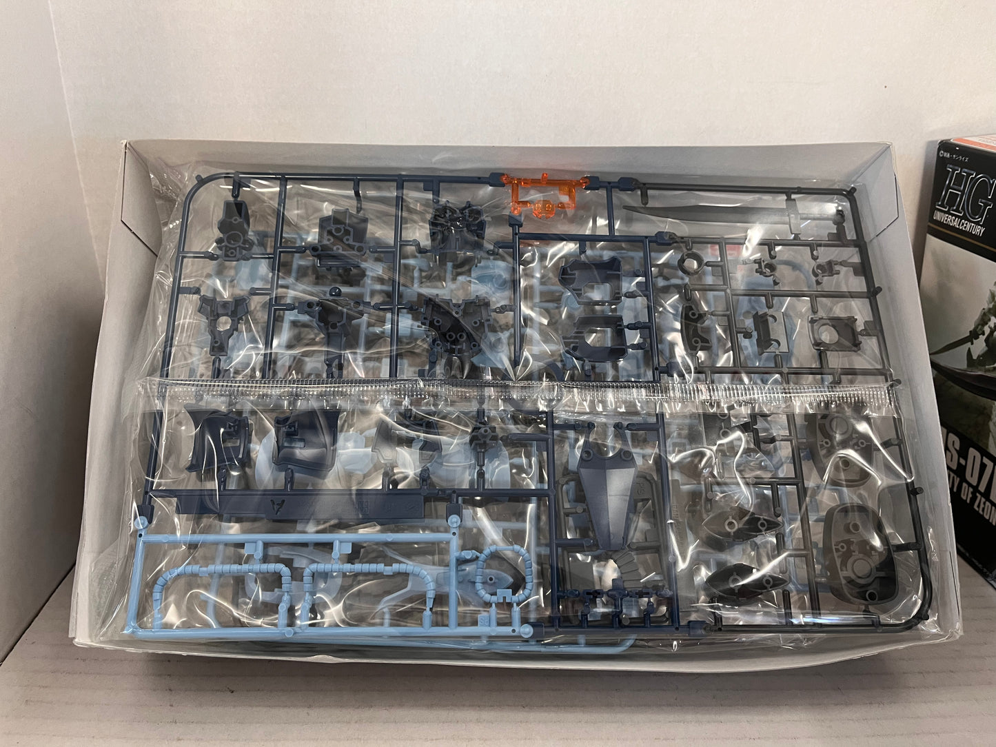 MS-07B Gouf Custom Gundam 08th MS Team, Bandai Hobby HGUC