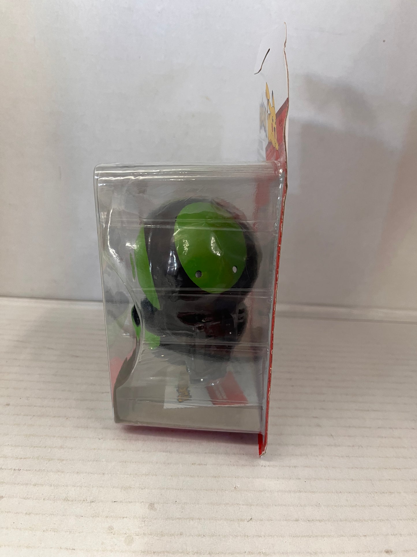Jazwares Pokemon Clip n Carry Pokeball Litten with Dusk Ball Battle Labeled