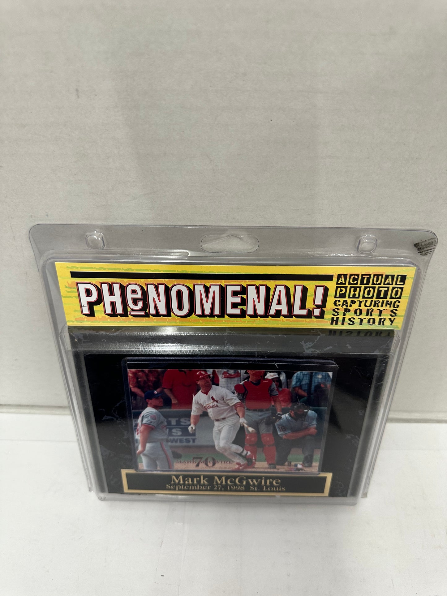 Phenomenal! Plaque Mark McGwire Home Run #70