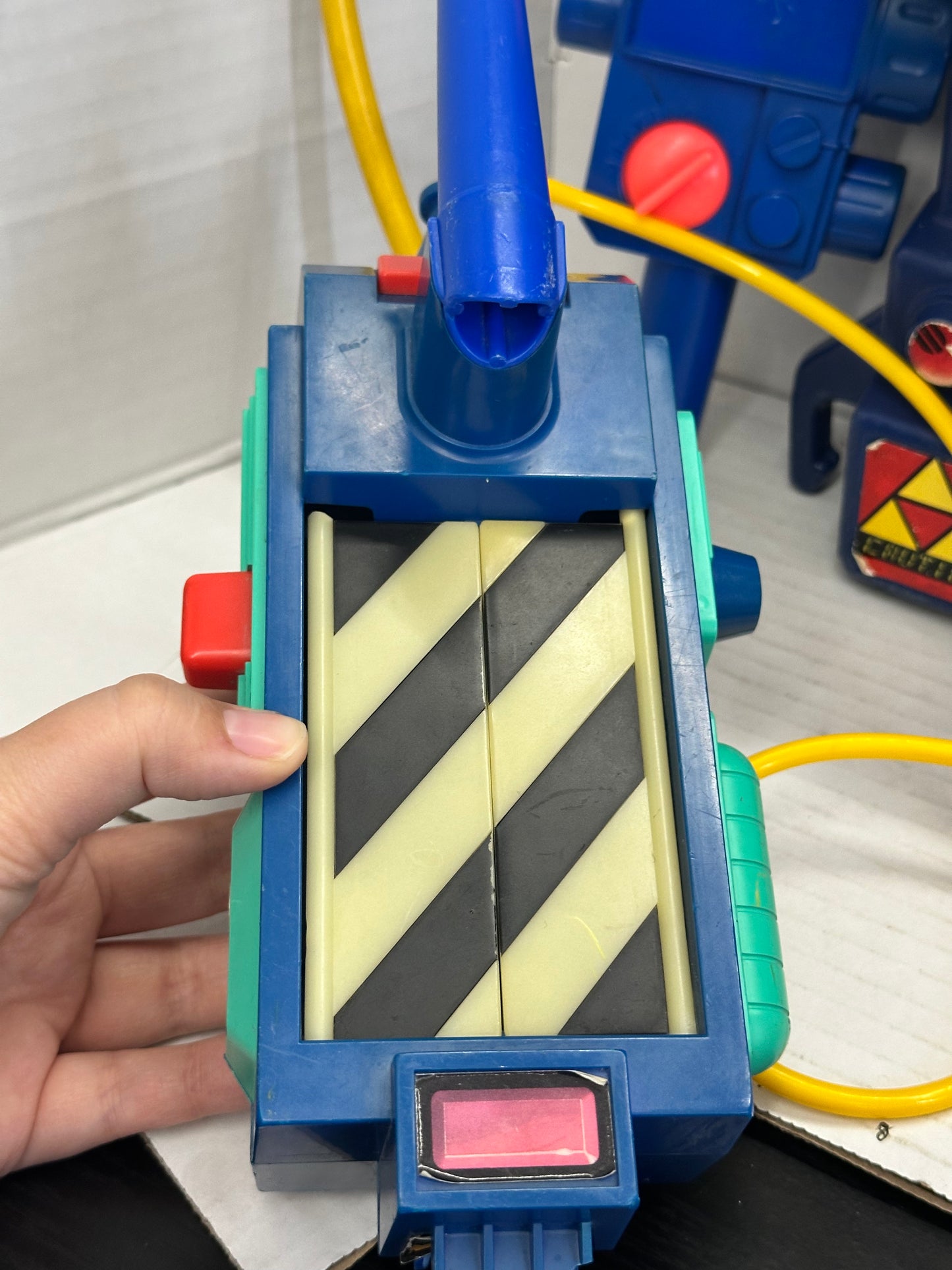 1984 Kenner The Real Ghostbusters - Proton Pack Blaster, Pke Meter, + Ghost Trap