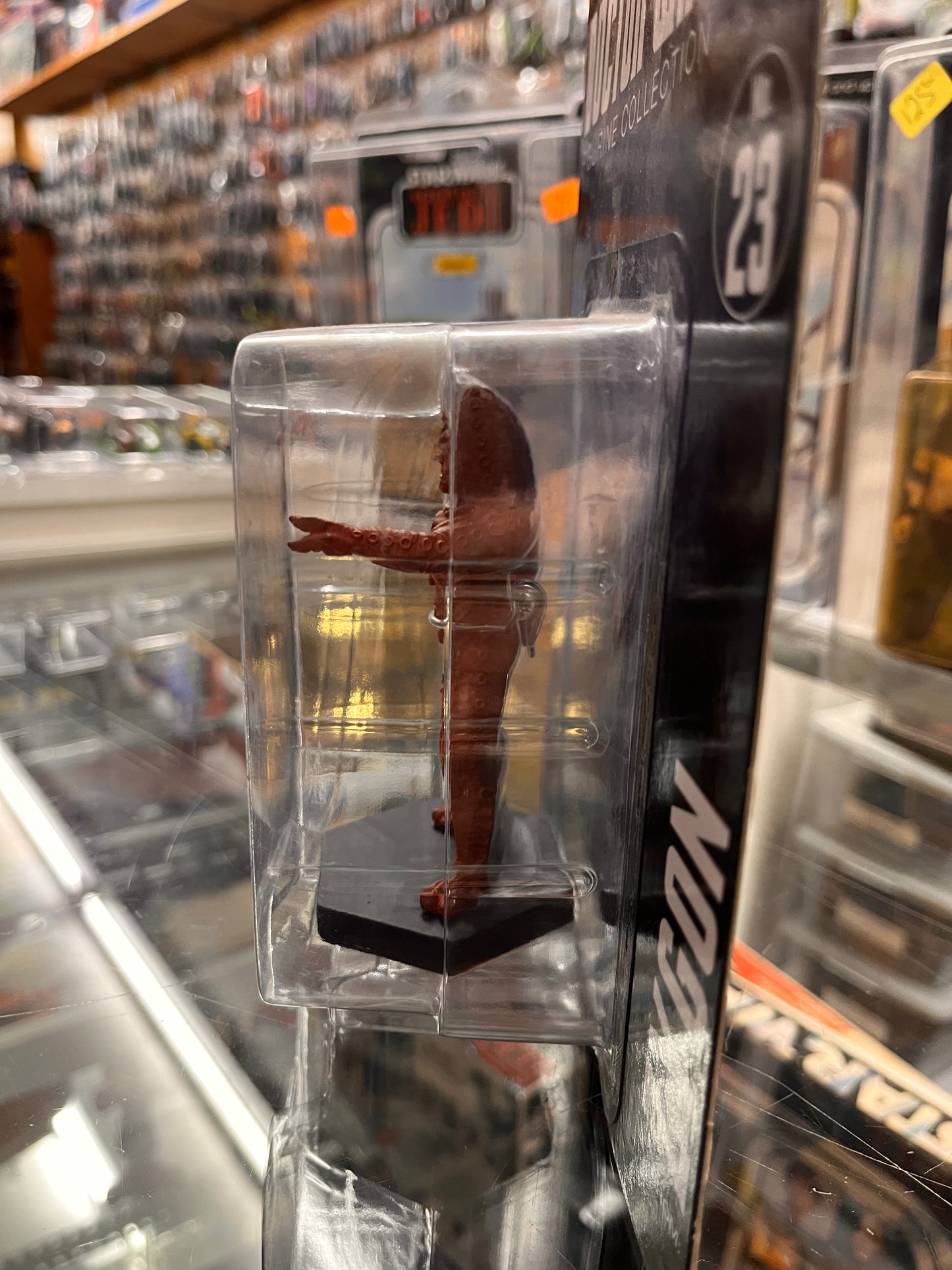 BBC Doctor Who ZYGON 1:21 Figurine collection 4" Figure NO.23  Day of the Dr.