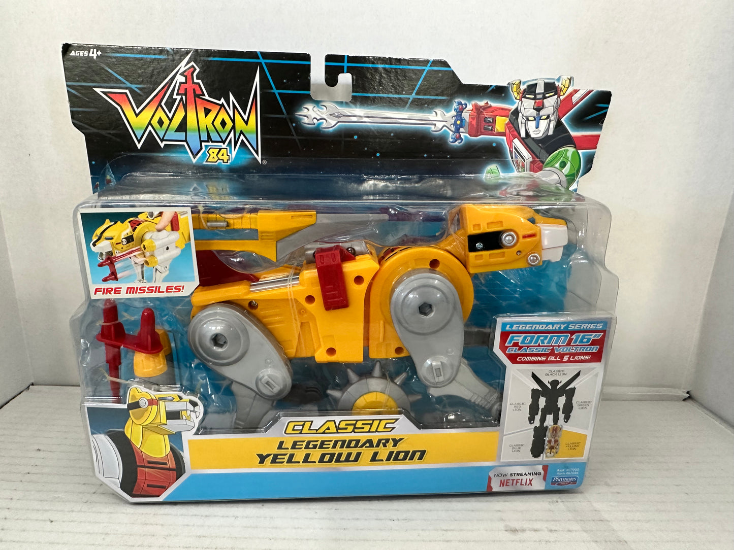 Yellow Lion Combinable Voltron 84 Classic Legendary Playmates