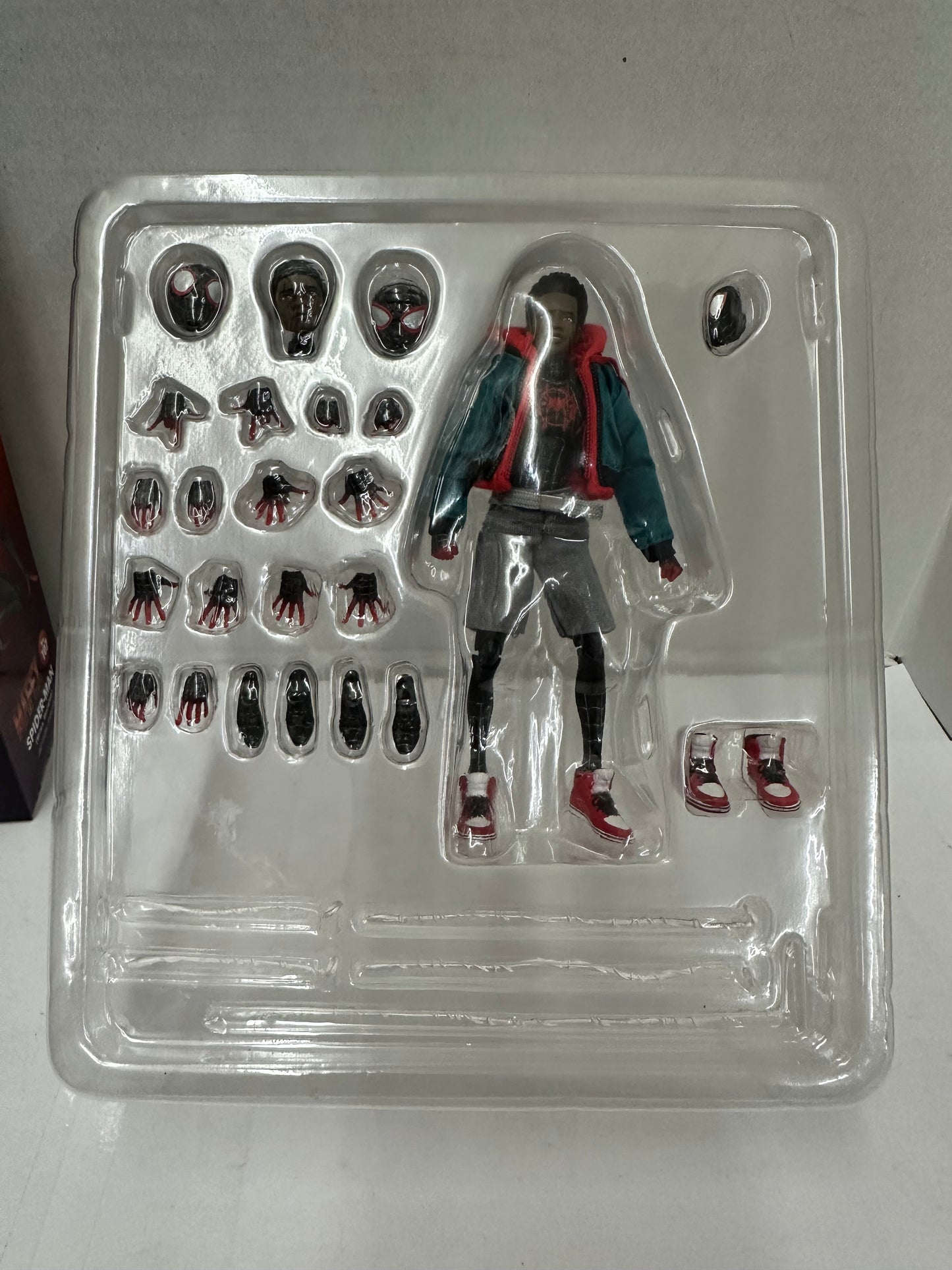 Medicom Toy MAFEX No.107 Spider-Man Miles Morales  Open Box