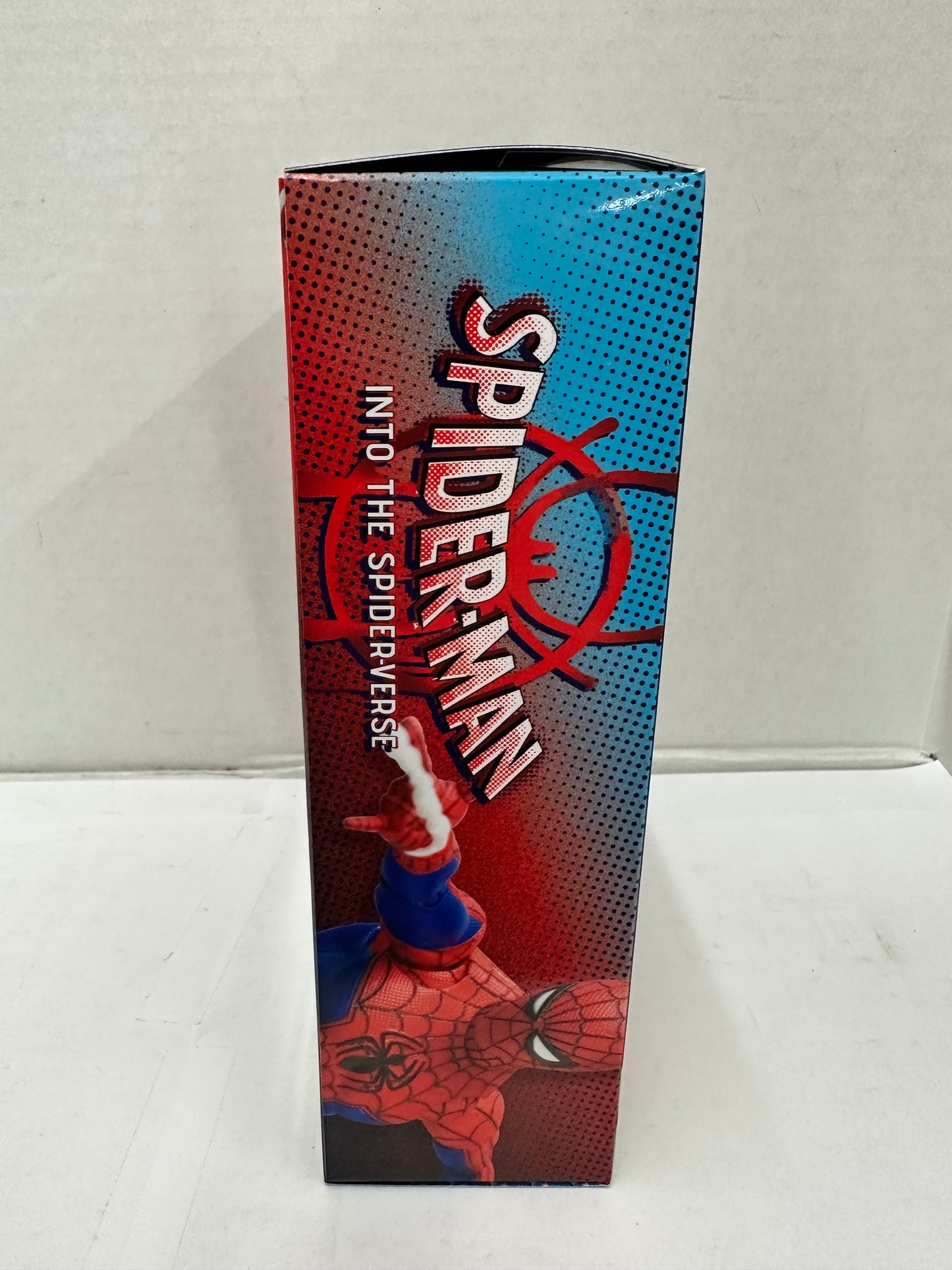 Medicom MAFEX No. 109 Spider-Man Into the Spider-Verse Peter B. Parker