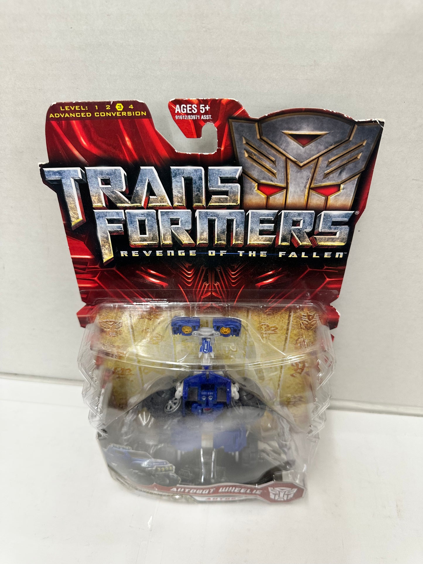 Hasbro Transformers Autobot Wheelie Action Figure