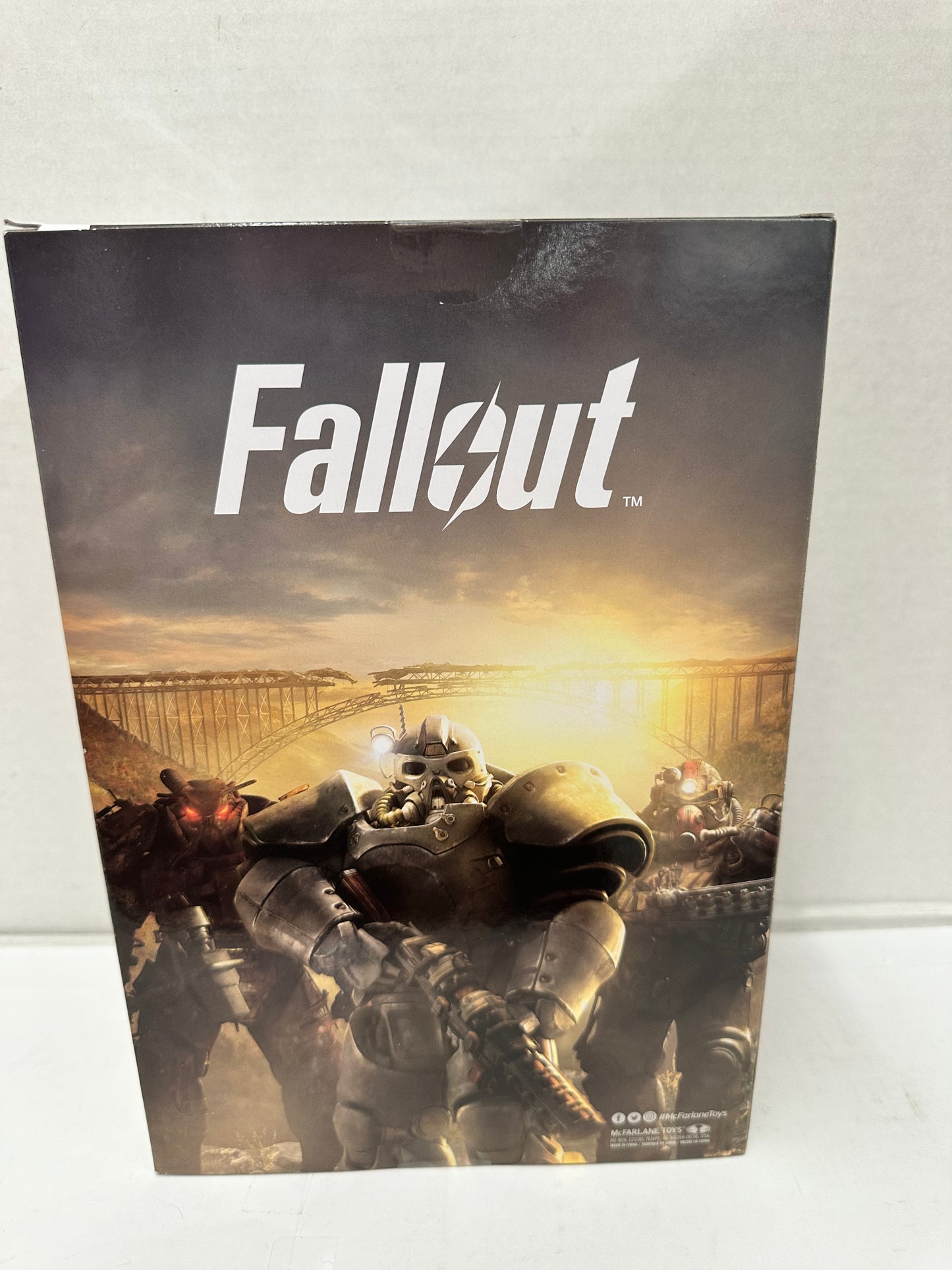 Mcfarlane Toys Elite Edition Fallout T-60 Power Armor NIB
