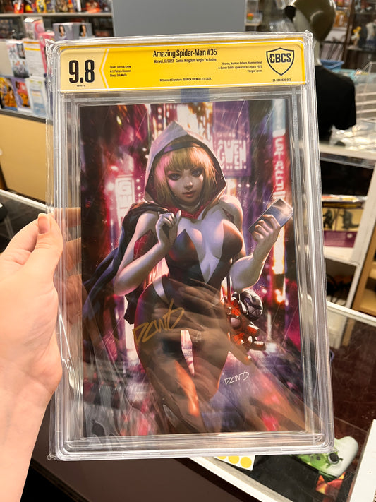 Amazing Spider Man 35 Derrick Chew Virgin Cover  CBCS 9.8 Signed By Derrick Chew