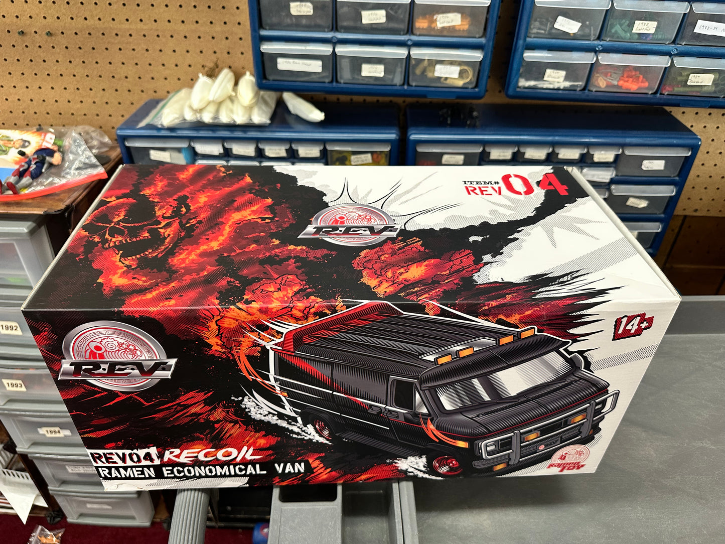 REV03 Raider Economical Van RAMEN TOY 1/12 Scale NEW Open Box
