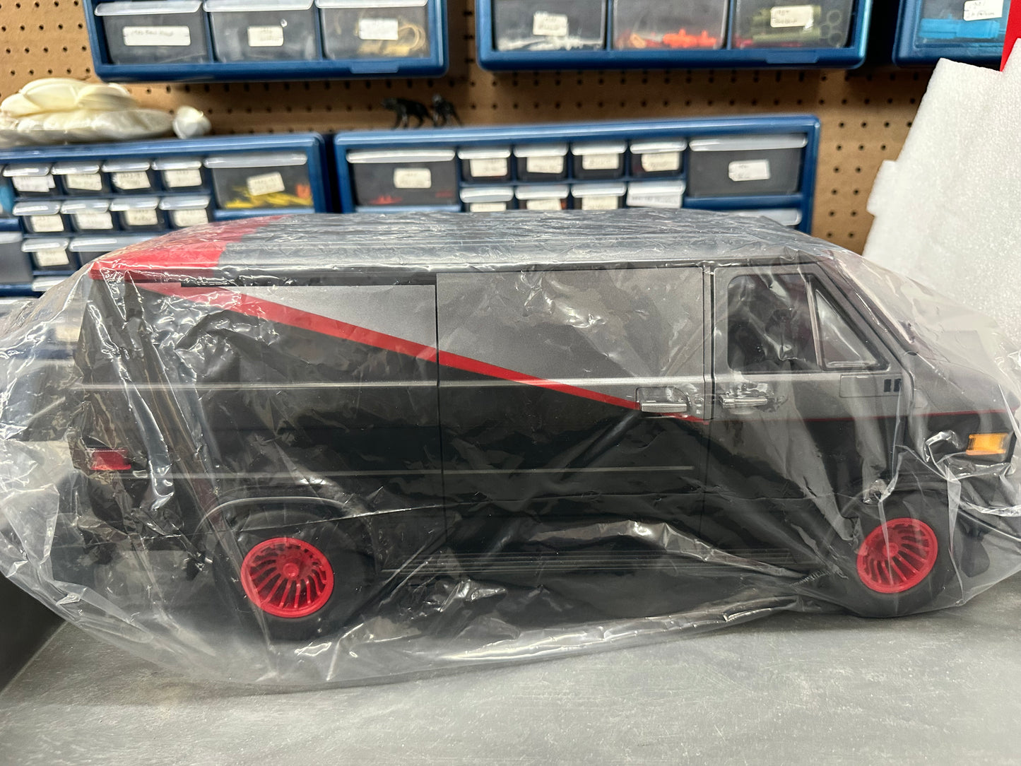 REV03 Raider Economical Van RAMEN TOY 1/12 Scale NEW Open Box