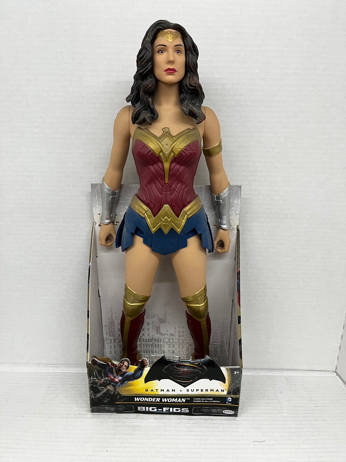 Jakks Pacific Big-Figs 19-inch Wonder Woman DC Comics Batman V Superman Box Wear