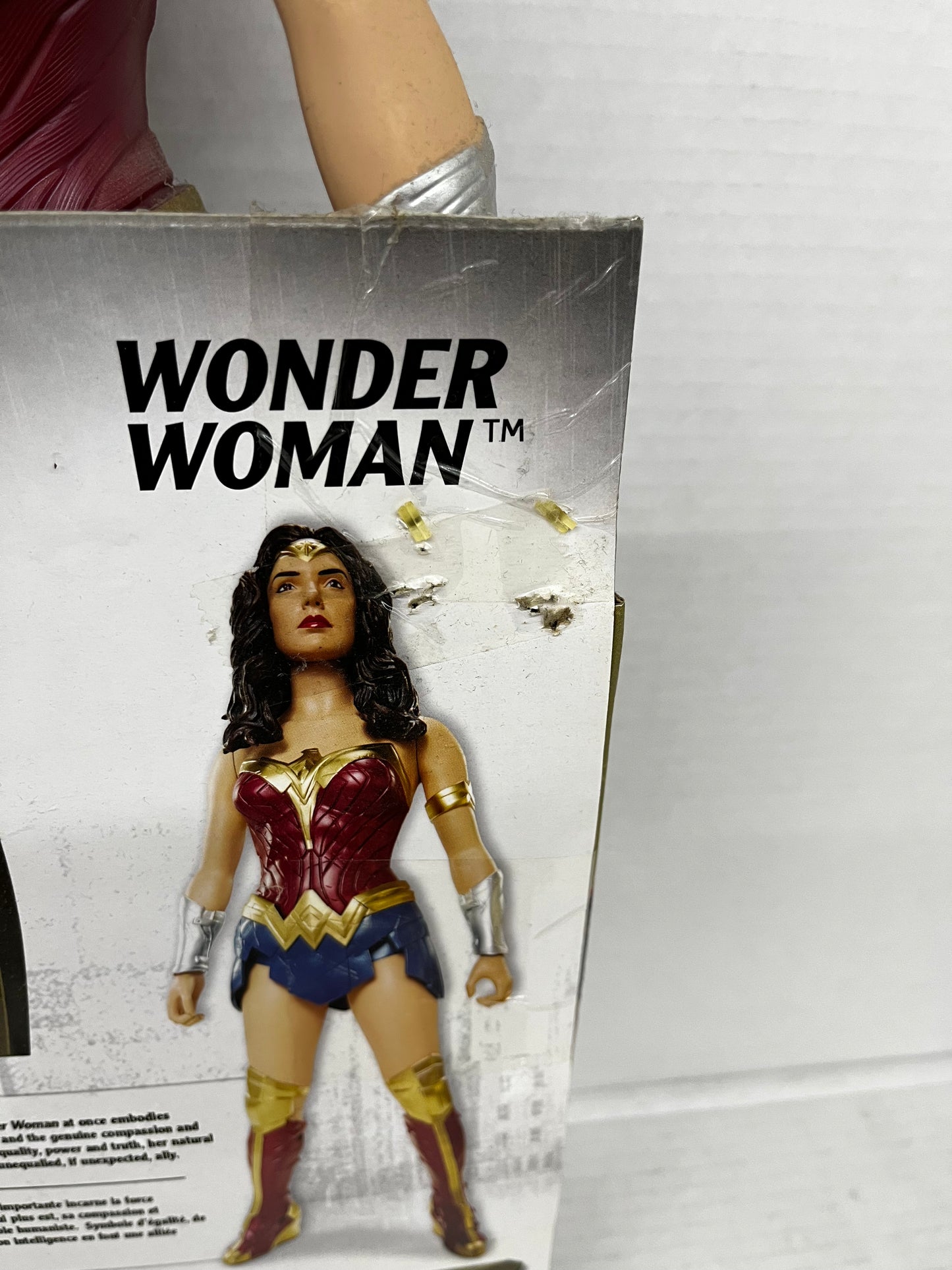 Jakks Pacific Big-Figs 19-inch Wonder Woman DC Comics Batman V Superman Box Wear