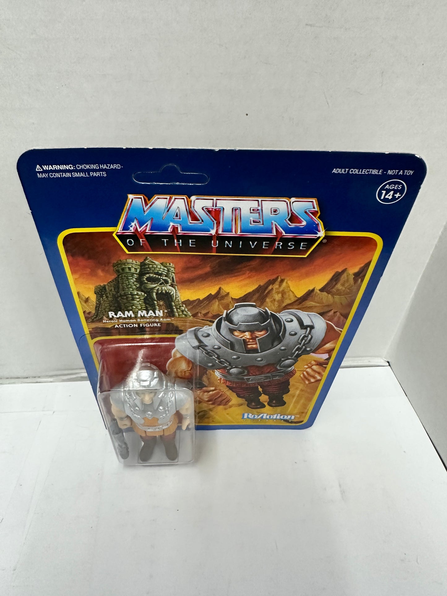 Ram Man ORANGE 2018 Masters of the Universe 3.75" SUPER 7 ReAction Unpunched